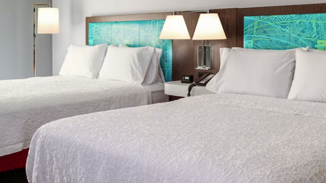 Hampton Inn & Suites Chicago Medical District UIC