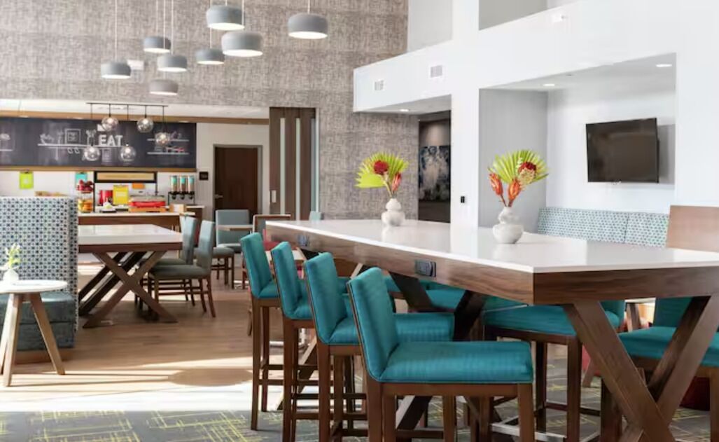 Hampton Inn & Suites Chicago Medical District UIC