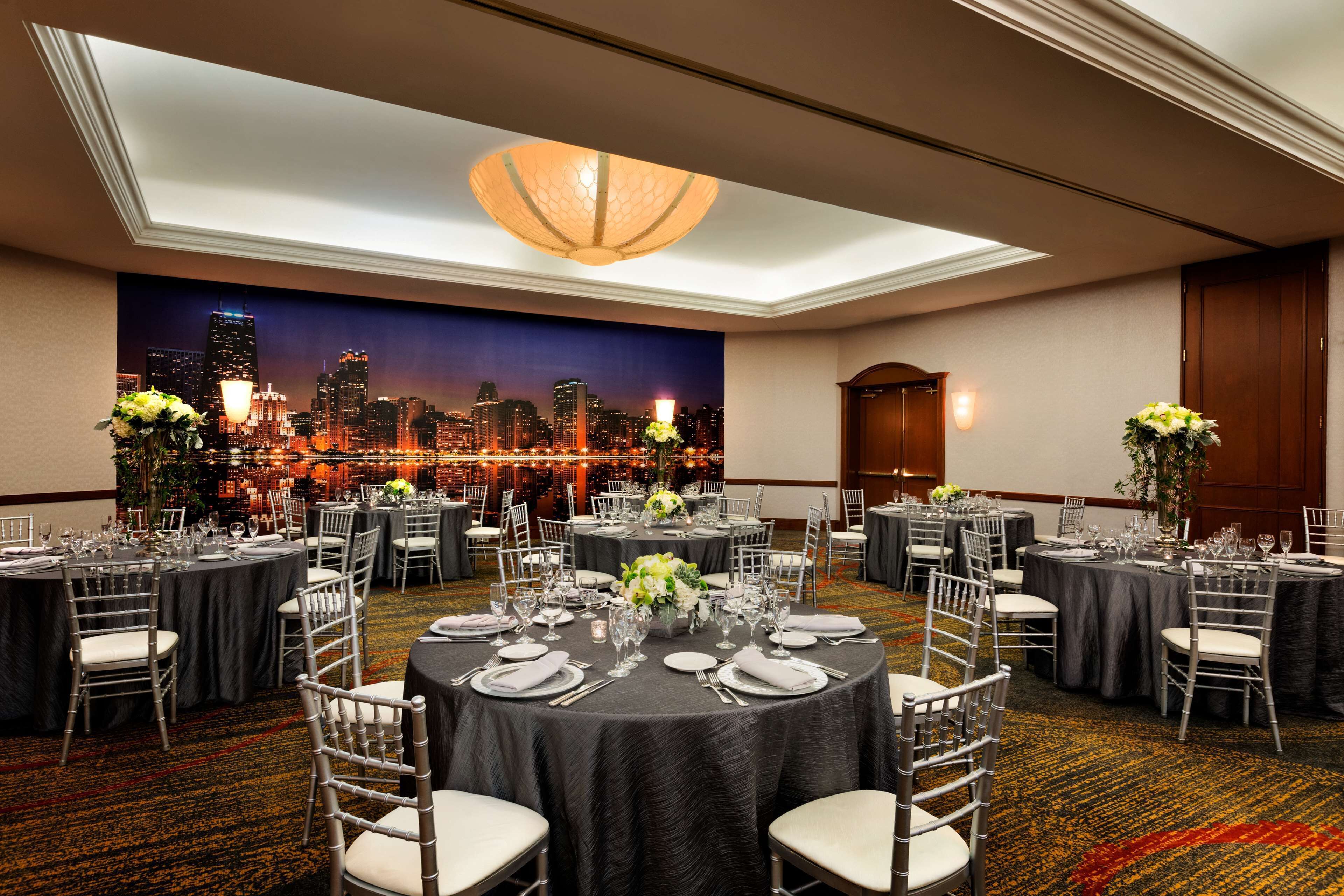 Hilton Chicago/Magnificent Mile Suites