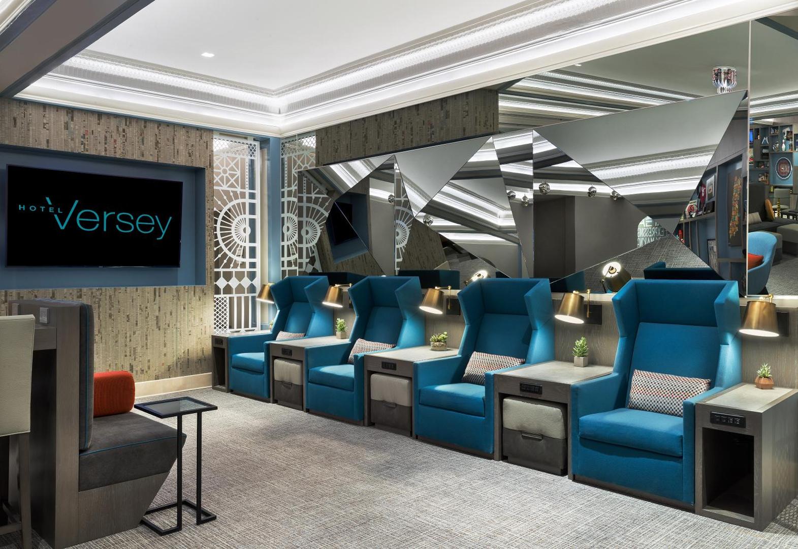 Hotel Versey Chicago Lincoln Park