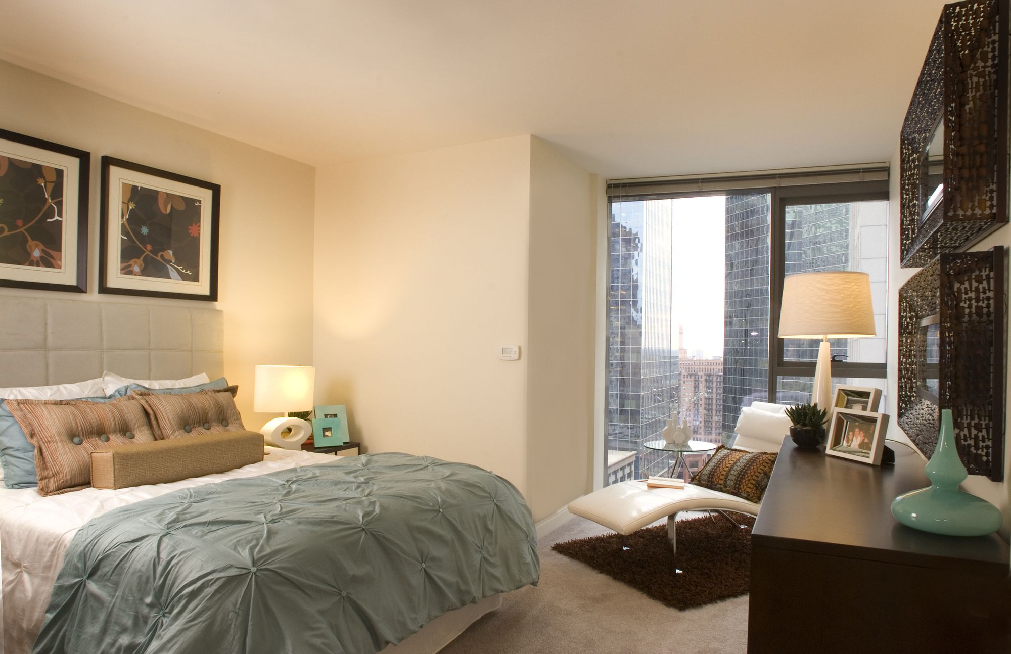 Oakwood At 200 Squared - Chicago Downtown Apartments