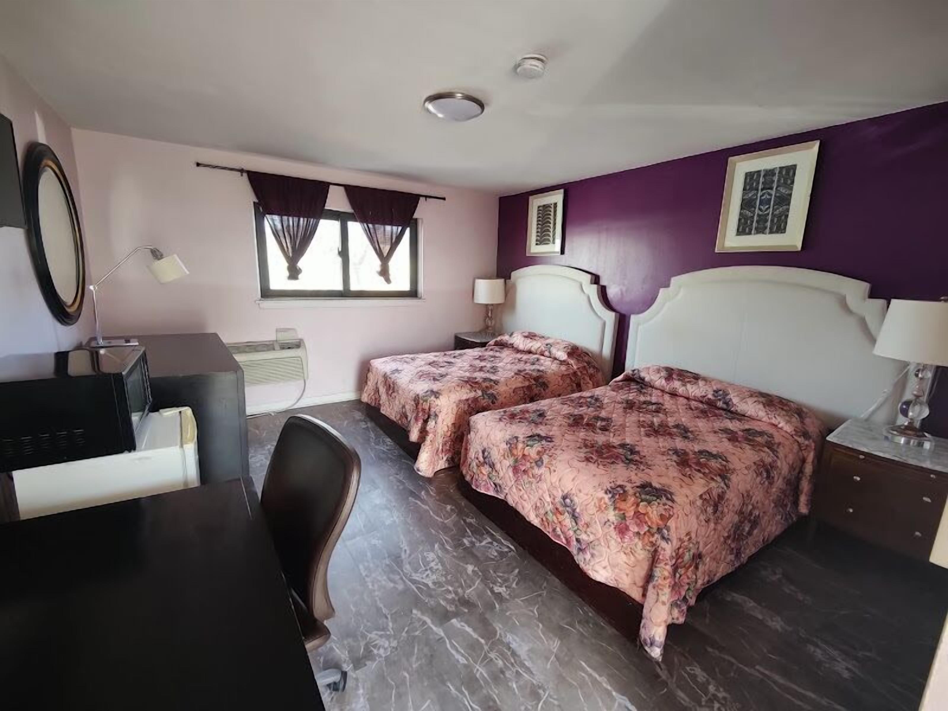 OYO Hotel Edgebrook Chicago North Shore