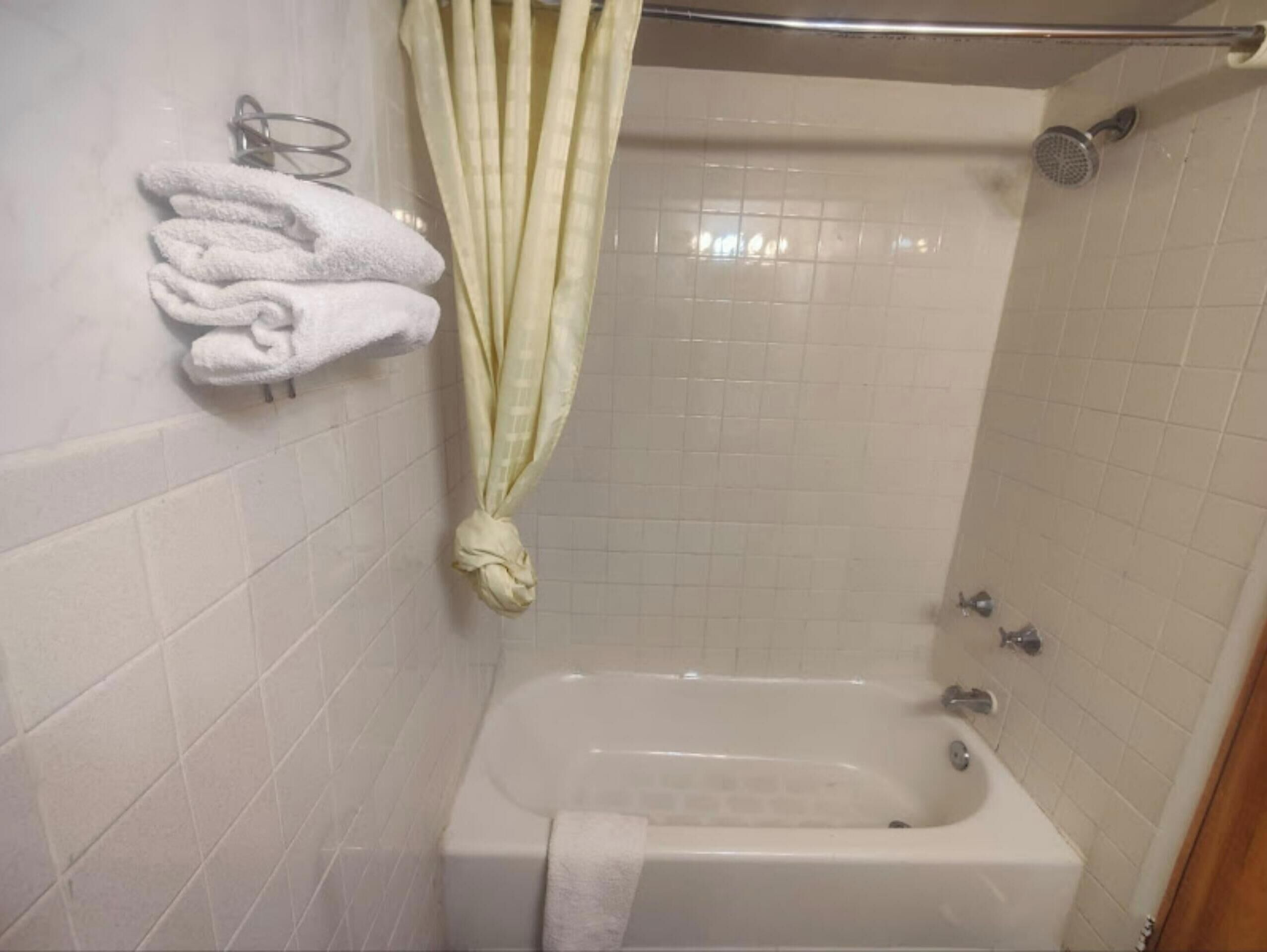 OYO Hotel Edgebrook Chicago North Shore