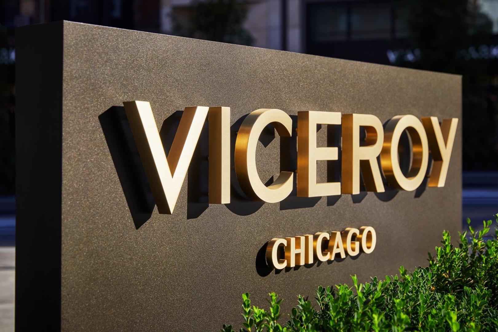 Viceroy Chicago by Suiteness