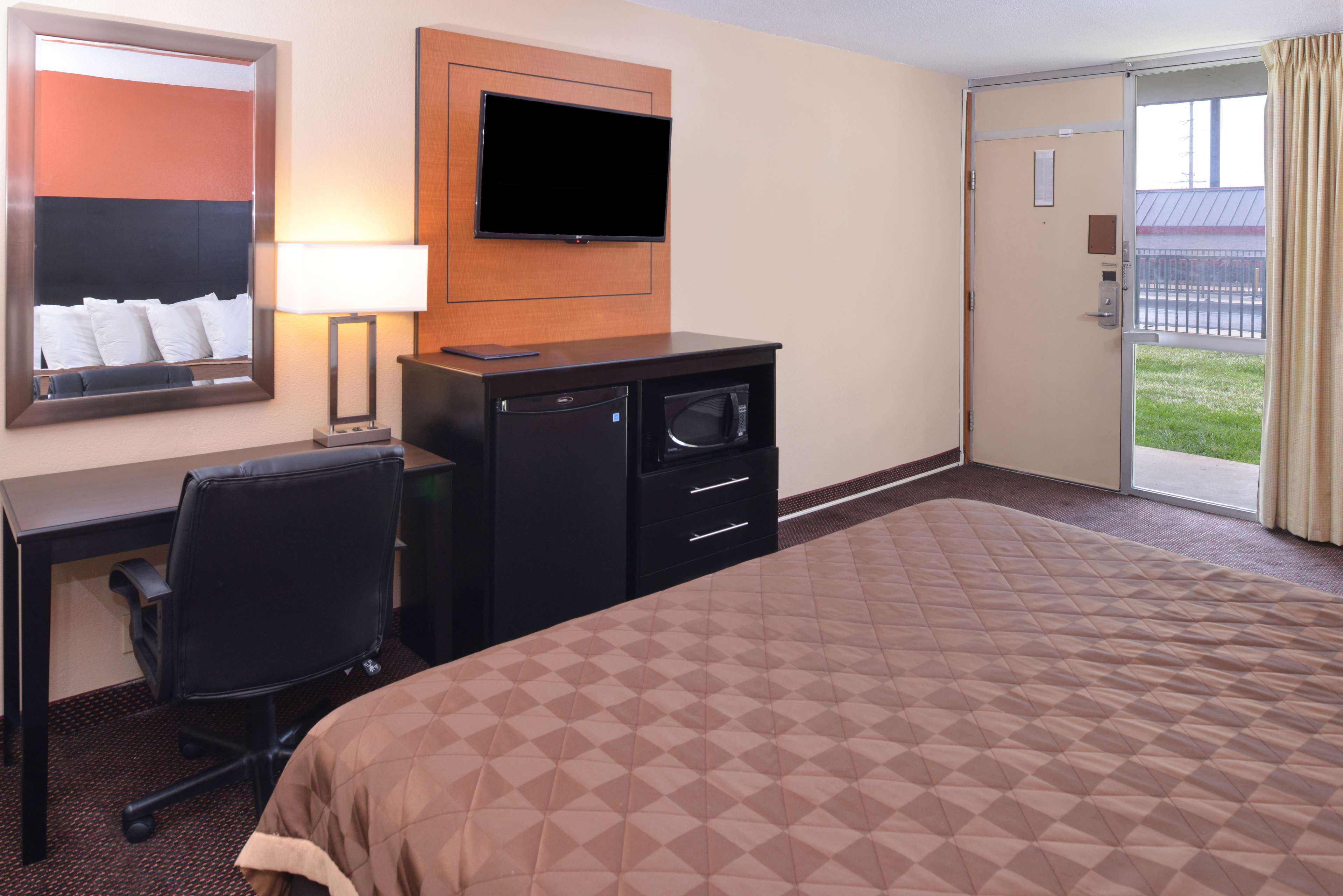 Americas Best Value Inn - Collinsville / St. Louis