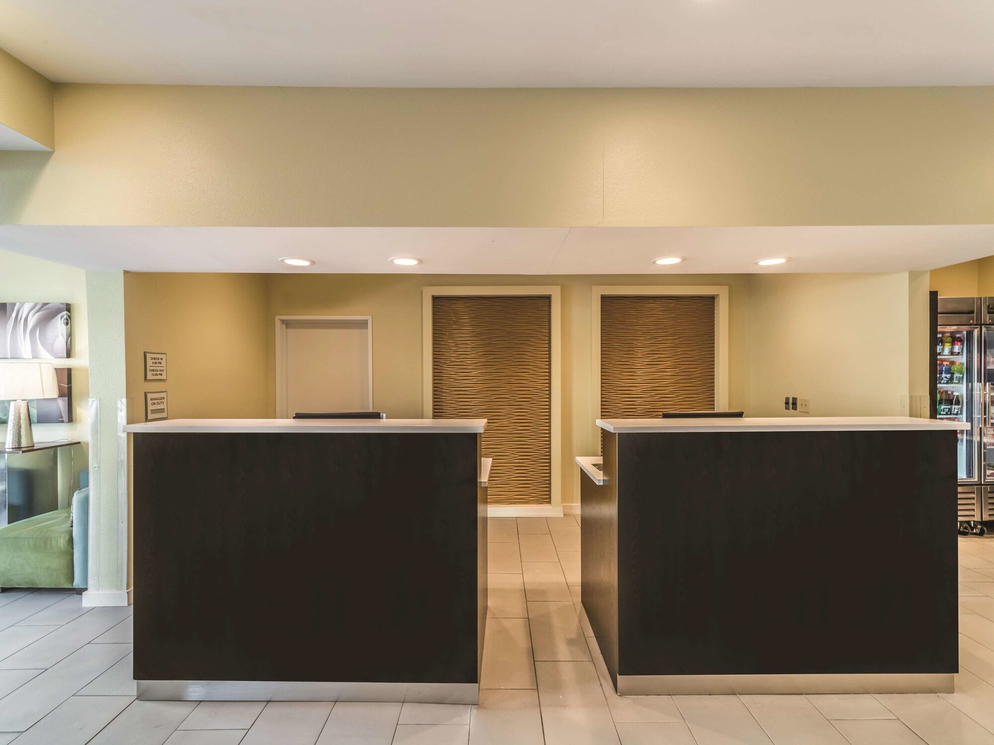 La Quinta Inn & Suites by Wyndham Collinsville - St. Louis