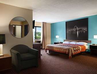 Super 8 by Wyndham Collinsville St. Louis