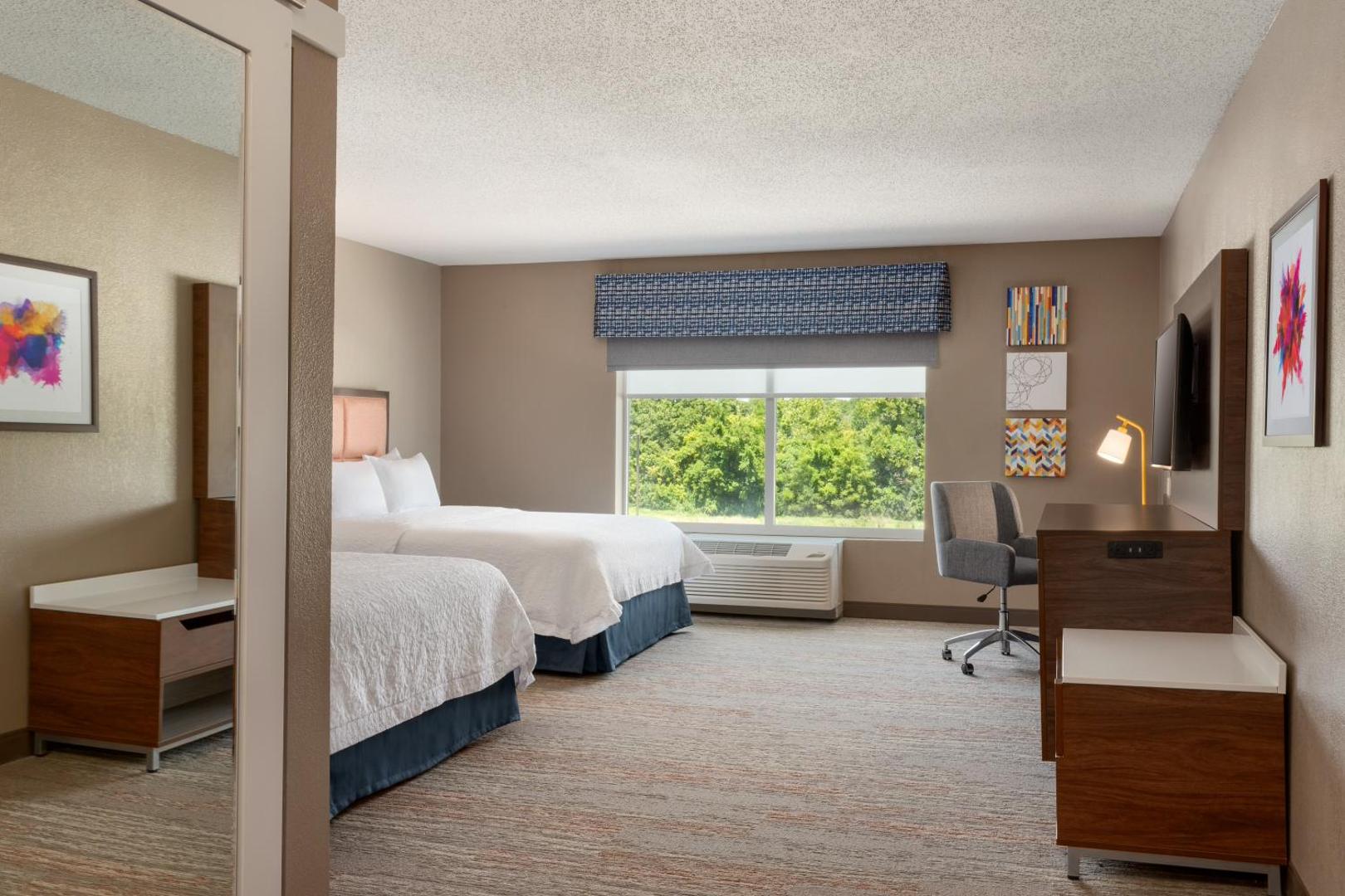 Hampton Inn St. Louis-Columbia