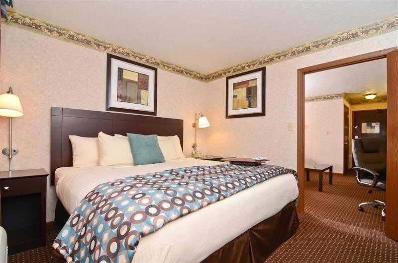 Baymont by Wyndham Danville IL