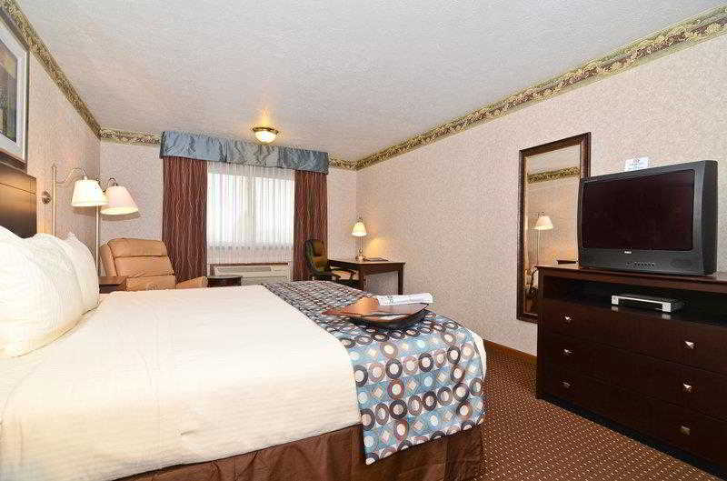 Baymont by Wyndham Danville IL