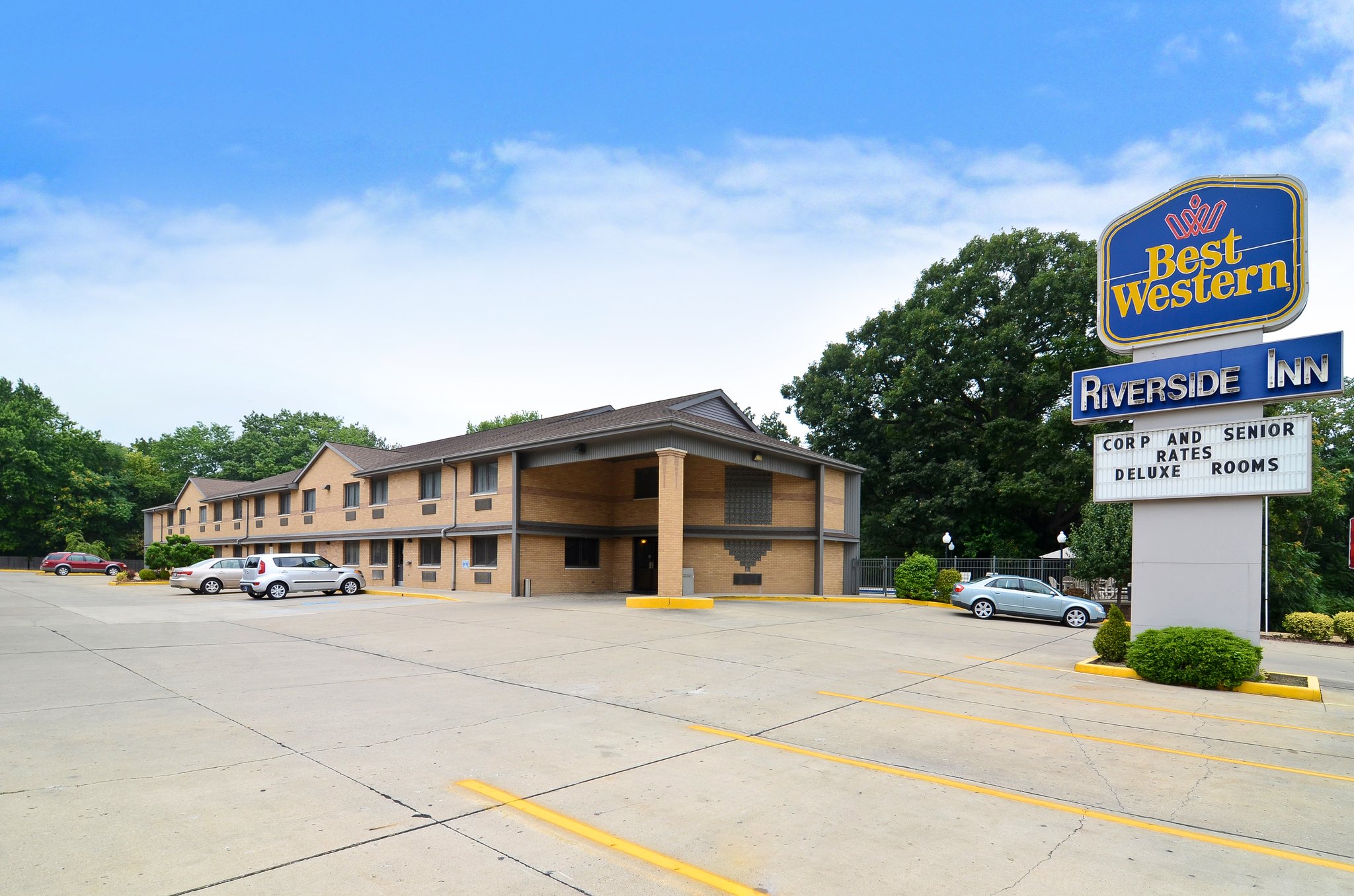 Best Western Riverside Inn