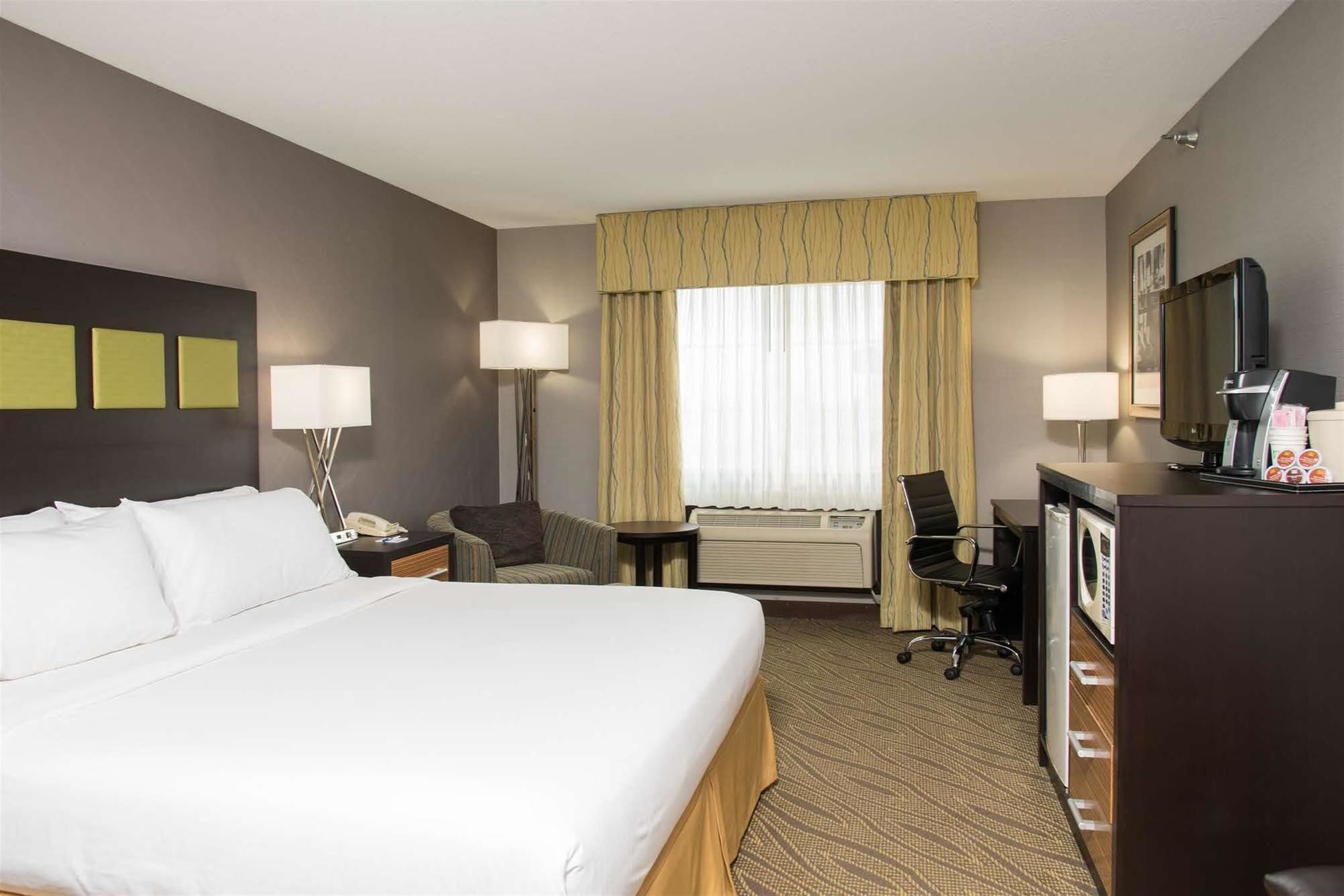 Holiday Inn Express & Suites Danville