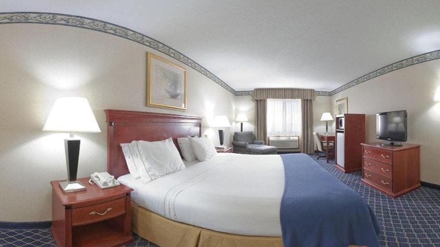 Holiday Inn Express & Suites Danville