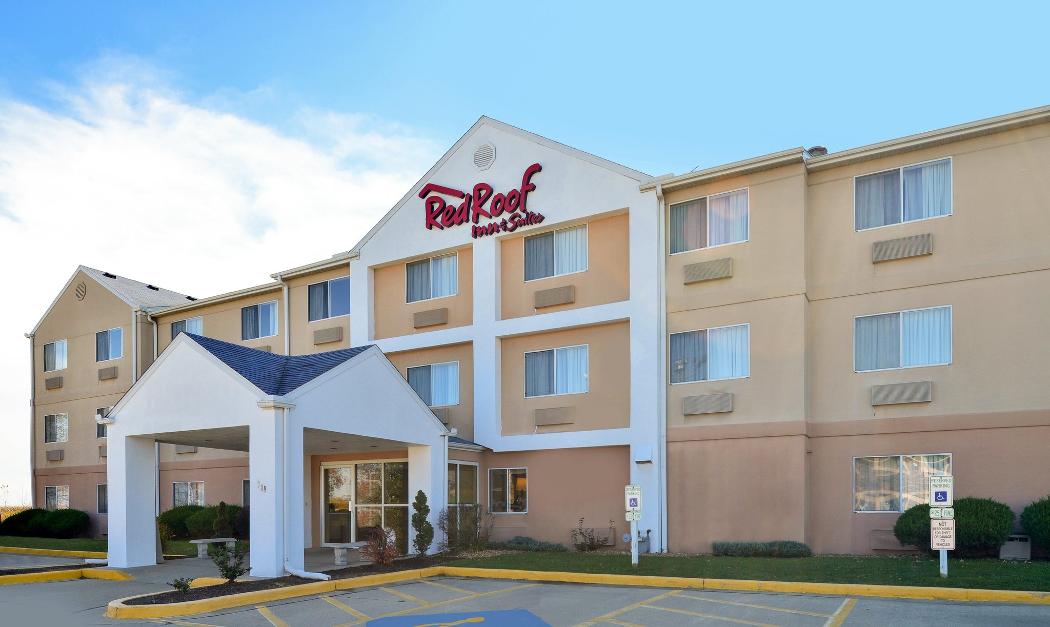 Red Roof Inn & Suites Danville