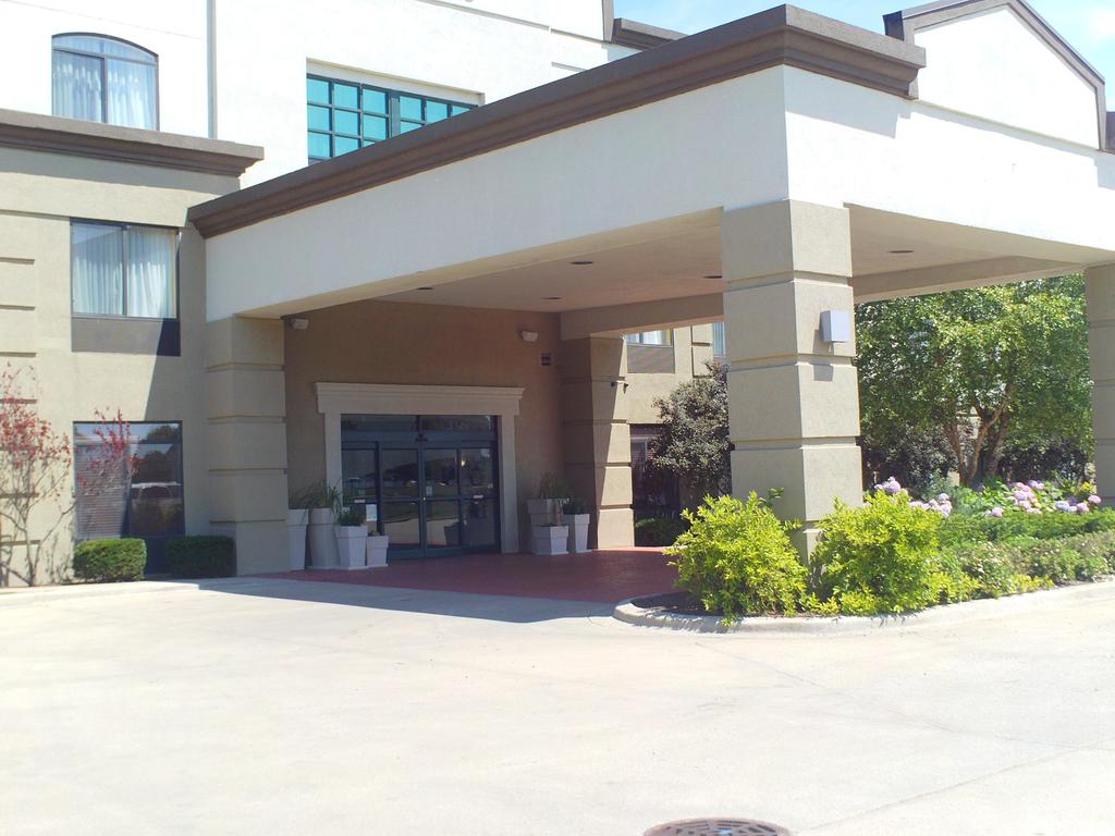 Comfort Inn & Suites Decatur-Forsyth