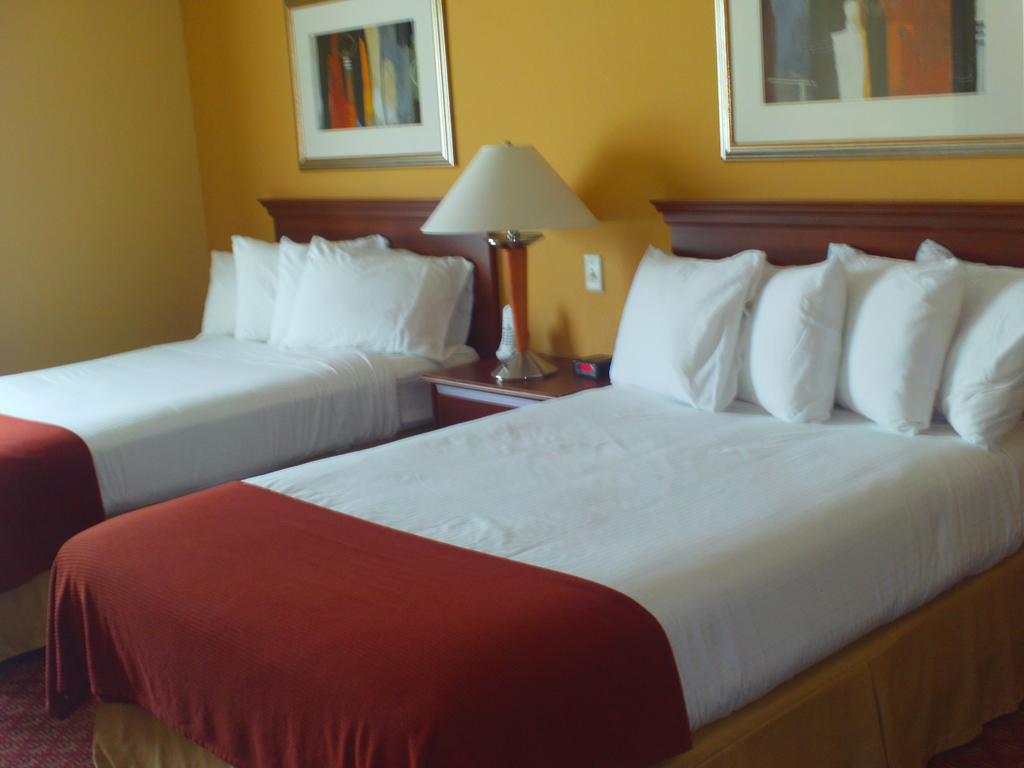 Comfort Inn & Suites Decatur-Forsyth