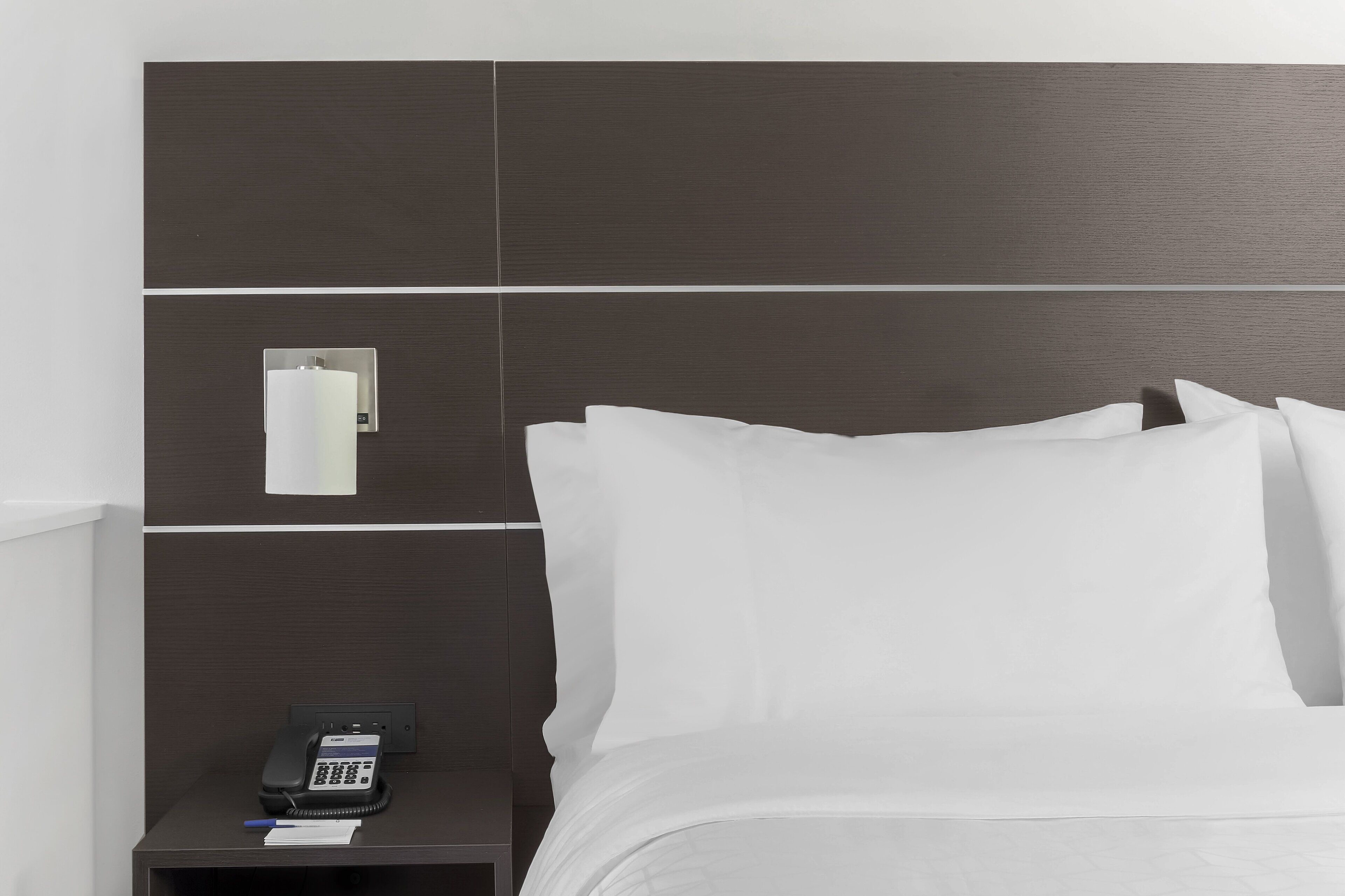 Holiday Inn Express & Suites Chicago O'Hare Airport