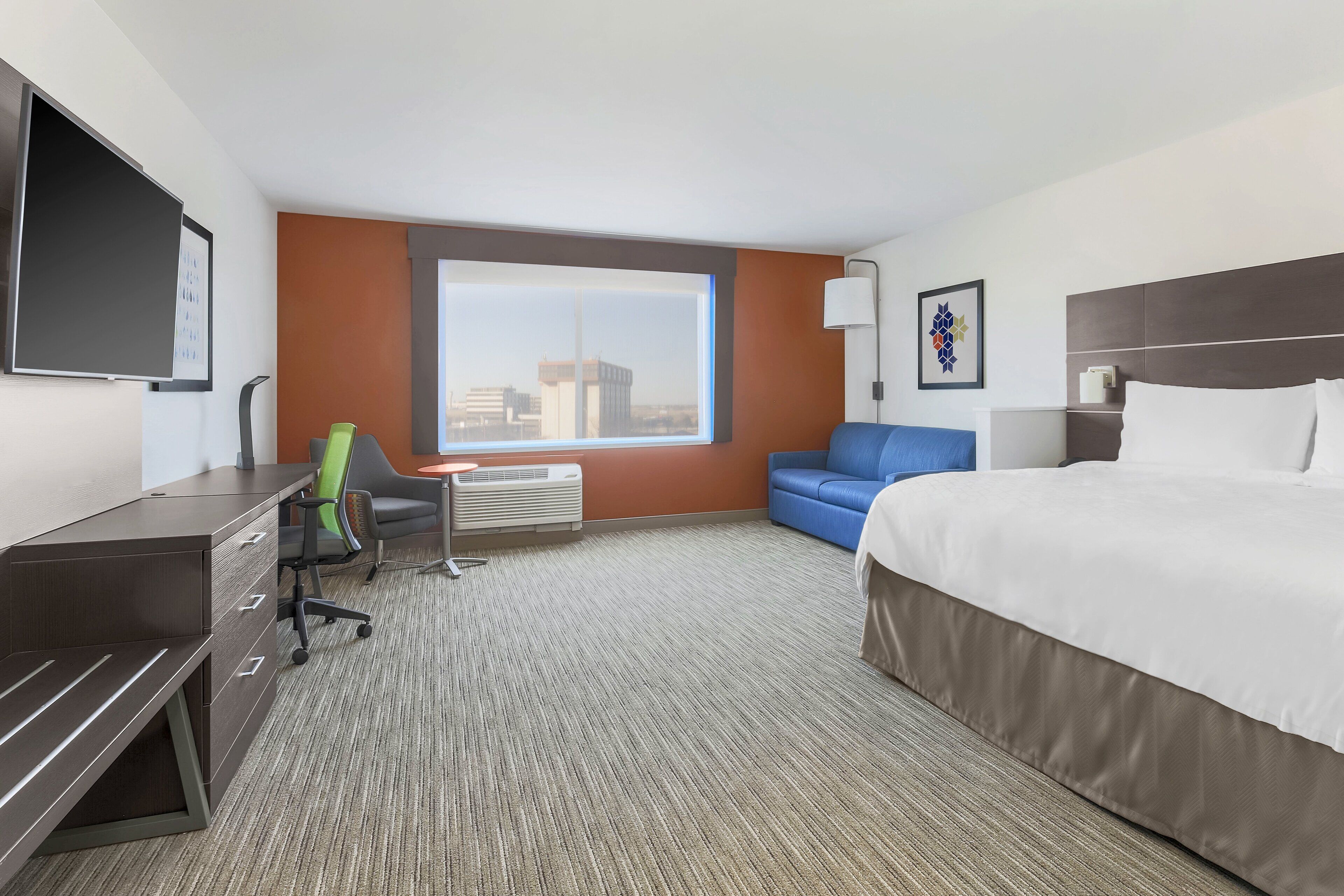 Holiday Inn Express & Suites Chicago O'Hare Airport