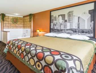 Super 8 by Wyndham Dixon