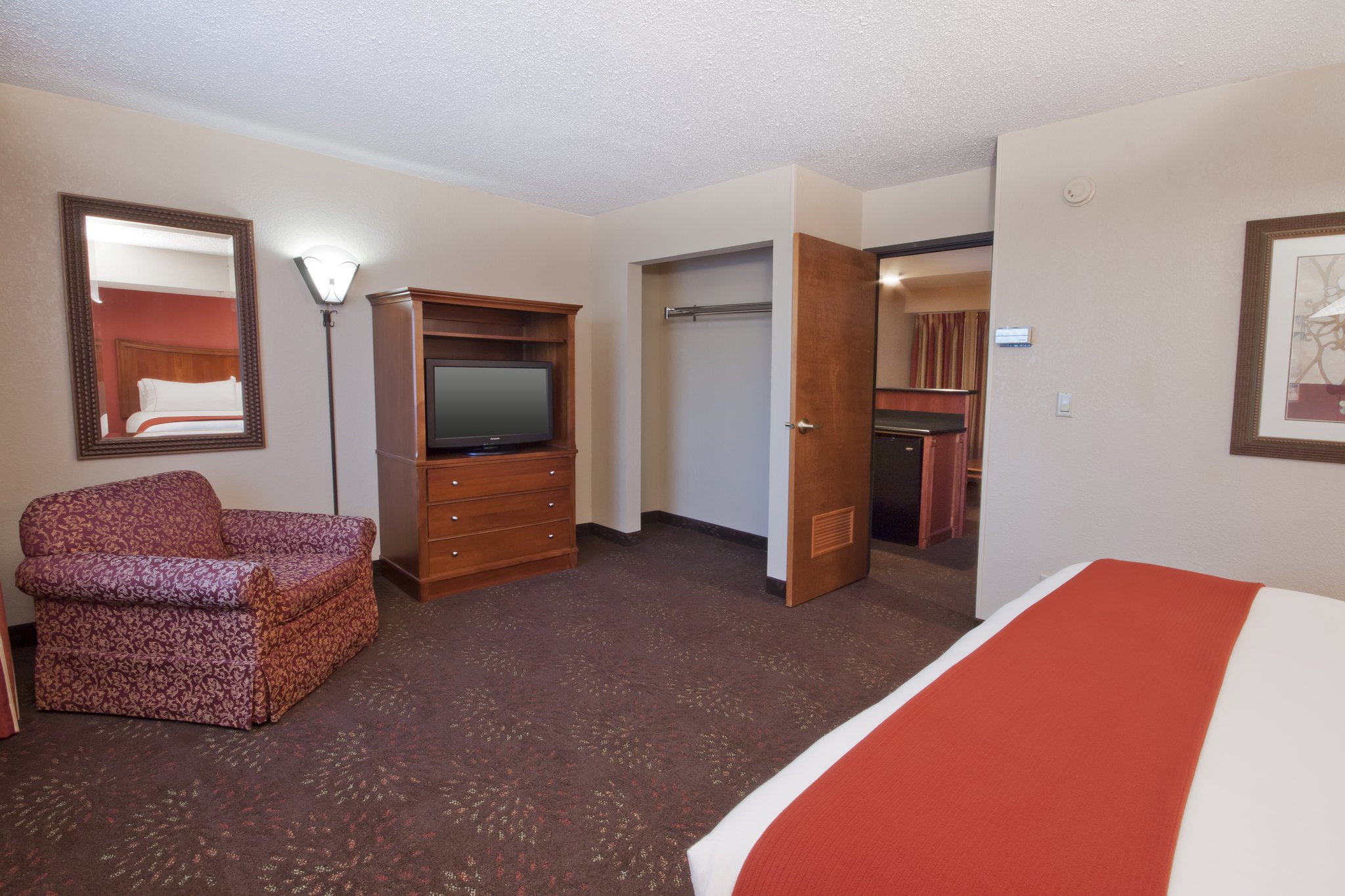 Holiday Inn Express Chicago Downers Grove