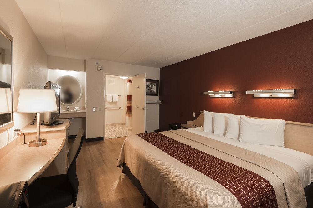 Red Roof Inn Chicago - Downers Grove