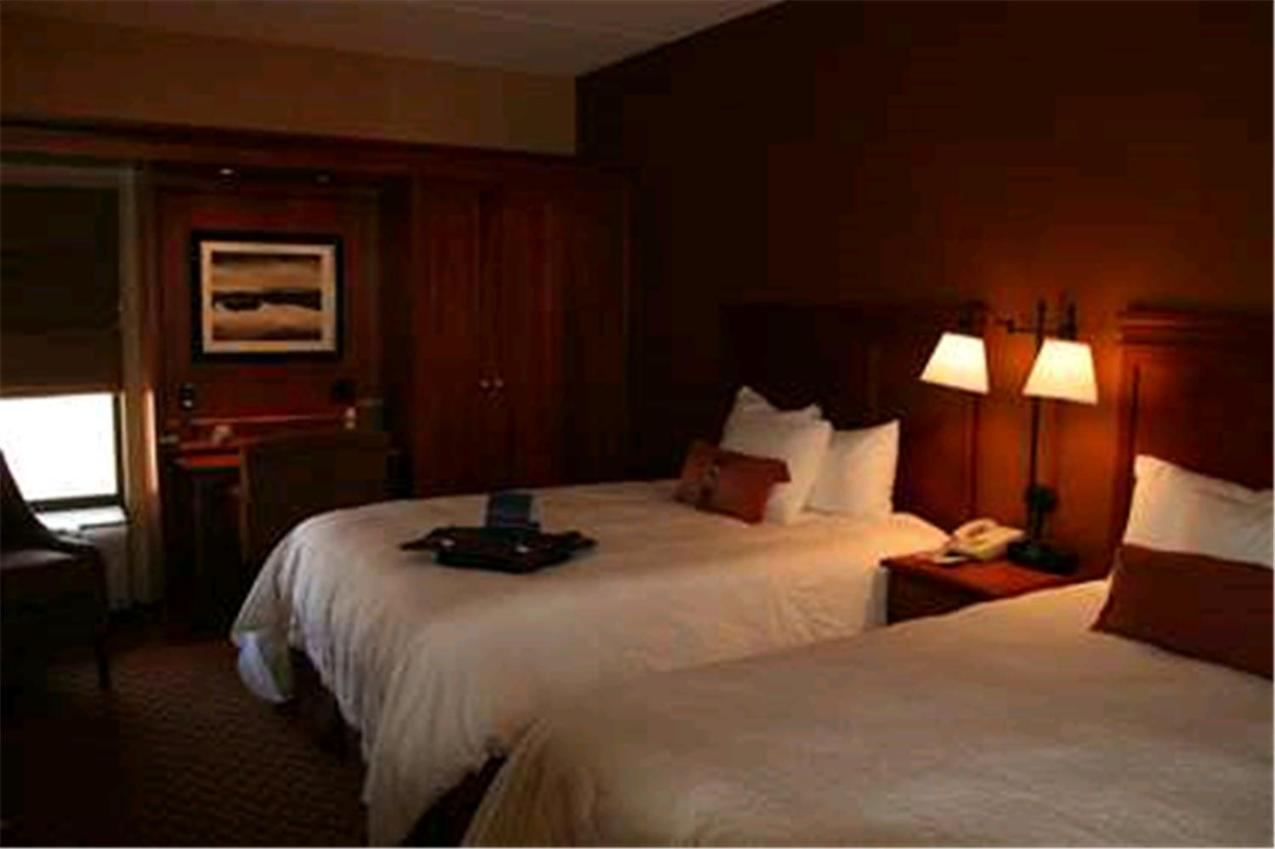Hampton Inn Peoria-East At The River Boat Crossing