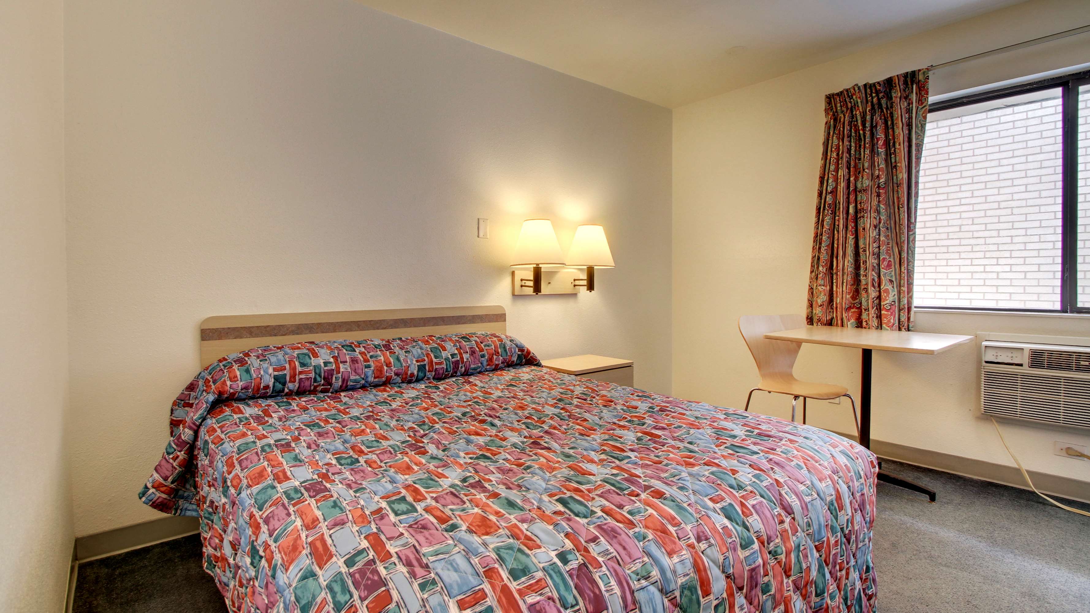 Americas Best Value Inn East Peoria