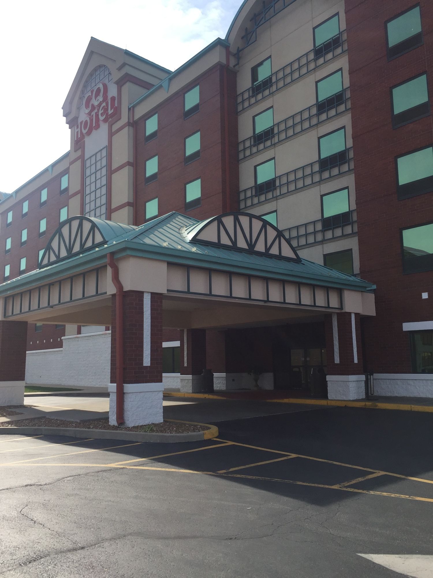 DraftKings at Casino Queen Hotel