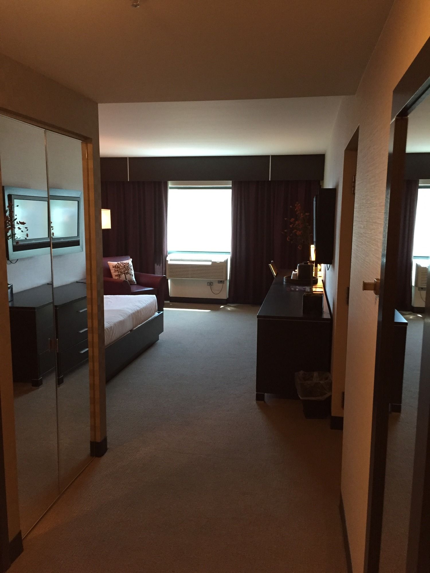 DraftKings at Casino Queen Hotel