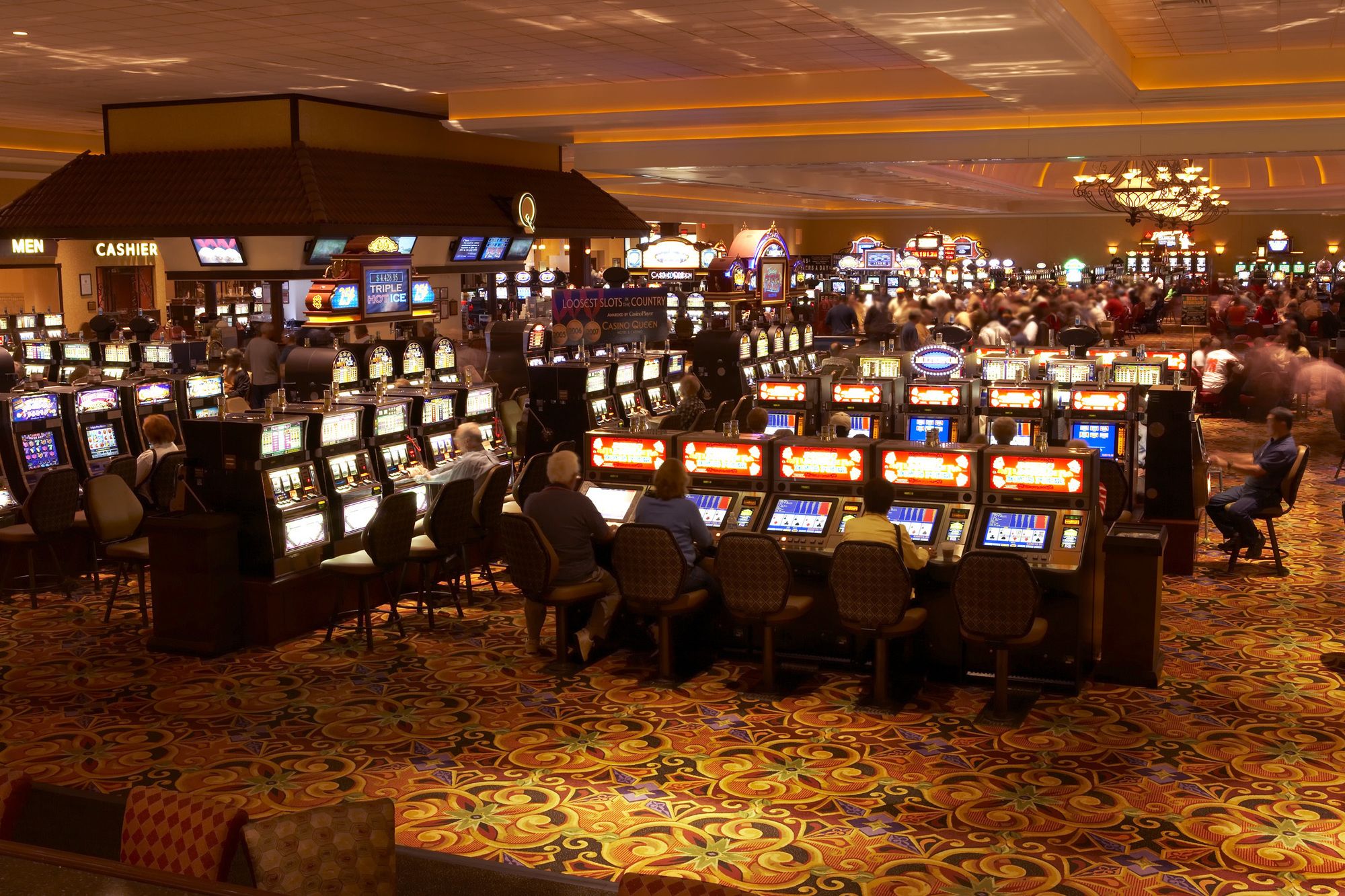 DraftKings at Casino Queen Hotel