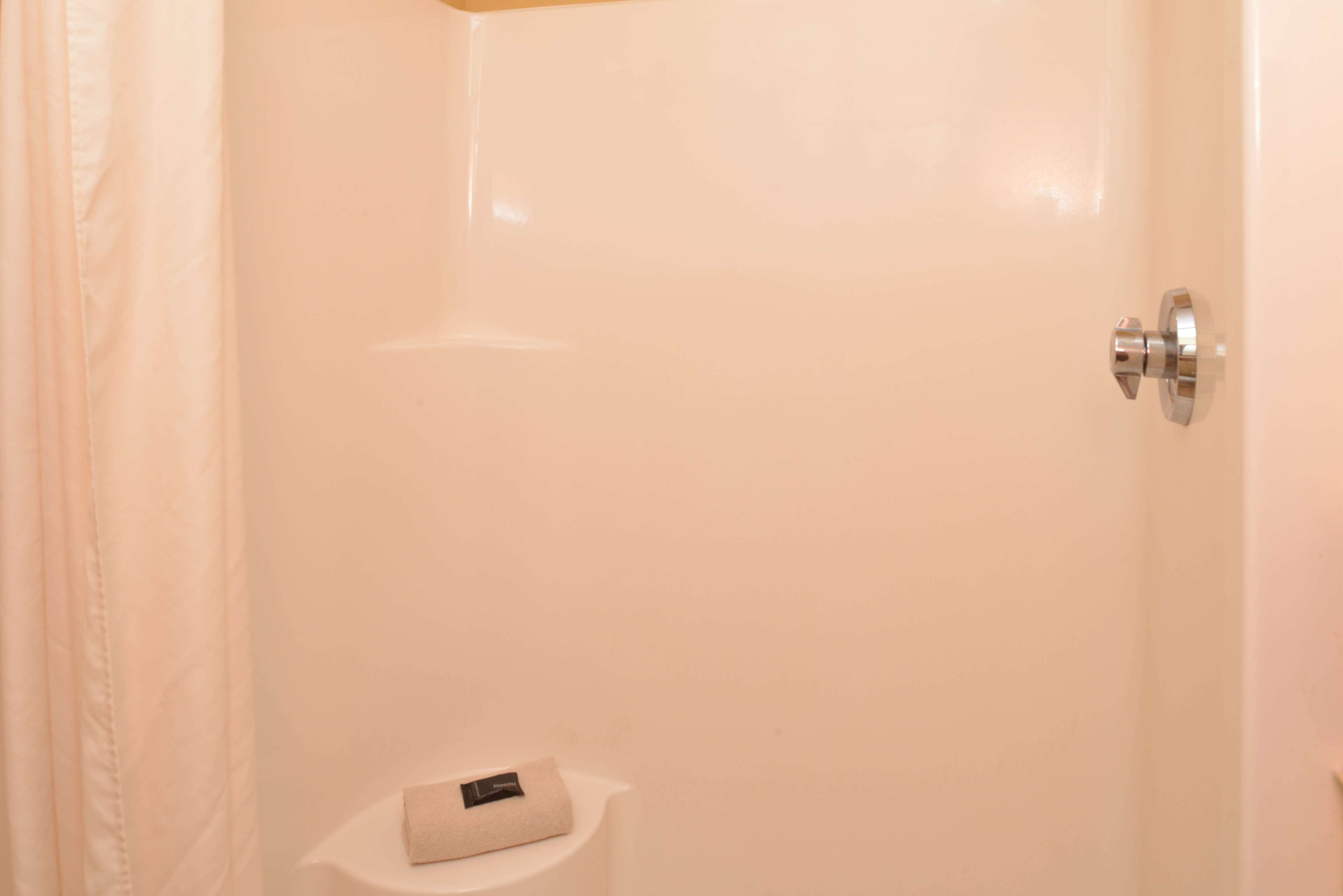 Country Hearth Inn & Suites - Edwardsville / St. Louis