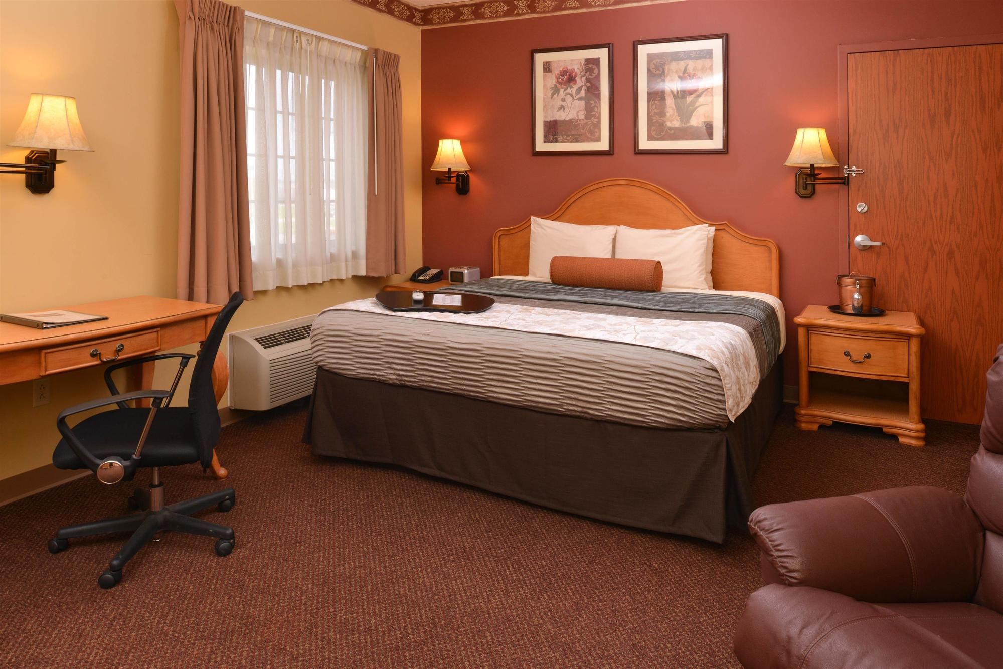 Country Hearth Inn & Suites - Edwardsville / St. Louis