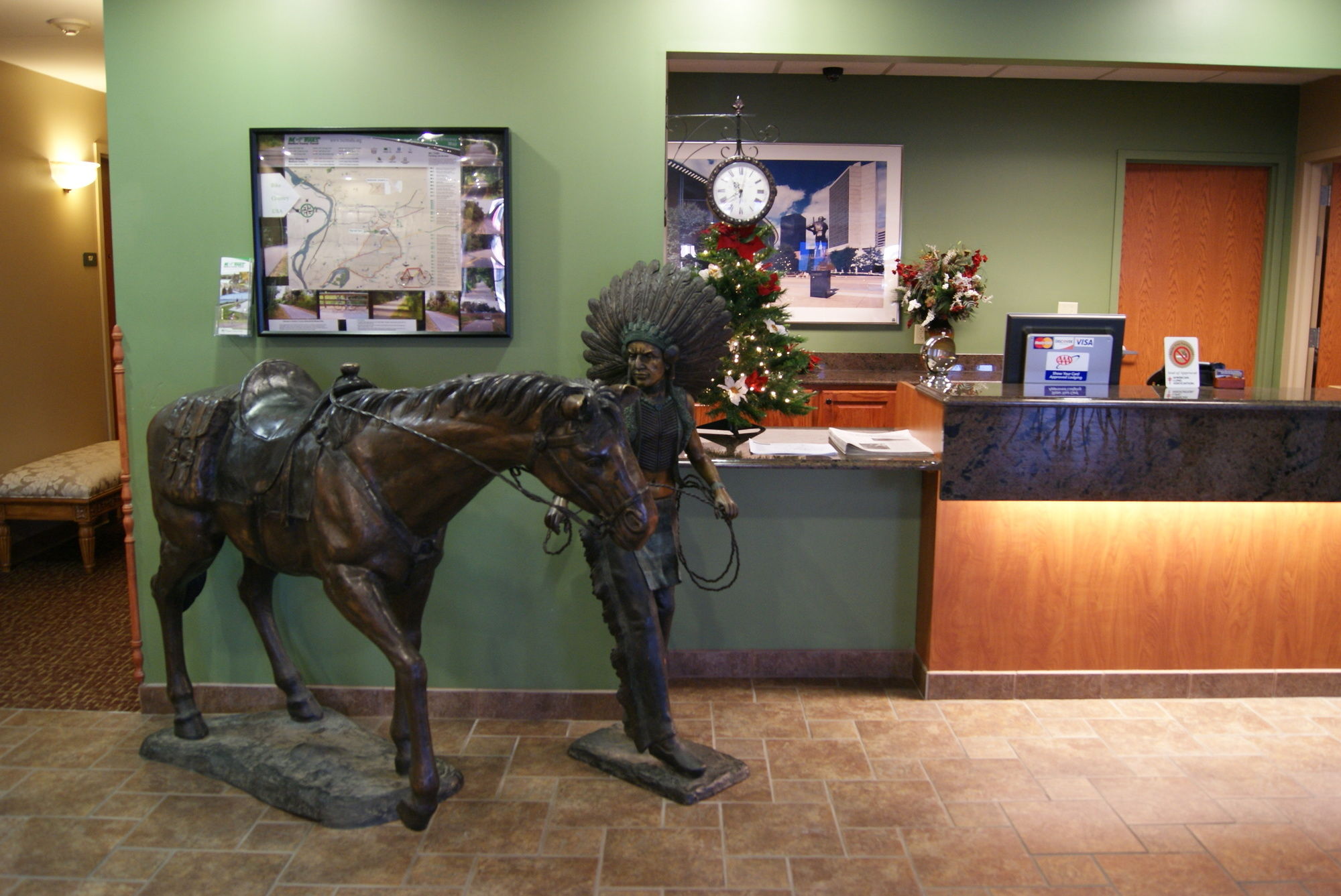 Country Hearth Inn & Suites - Edwardsville / St. Louis
