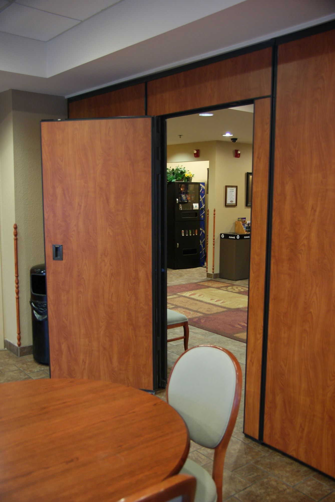 Country Hearth Inn & Suites - Edwardsville / St. Louis