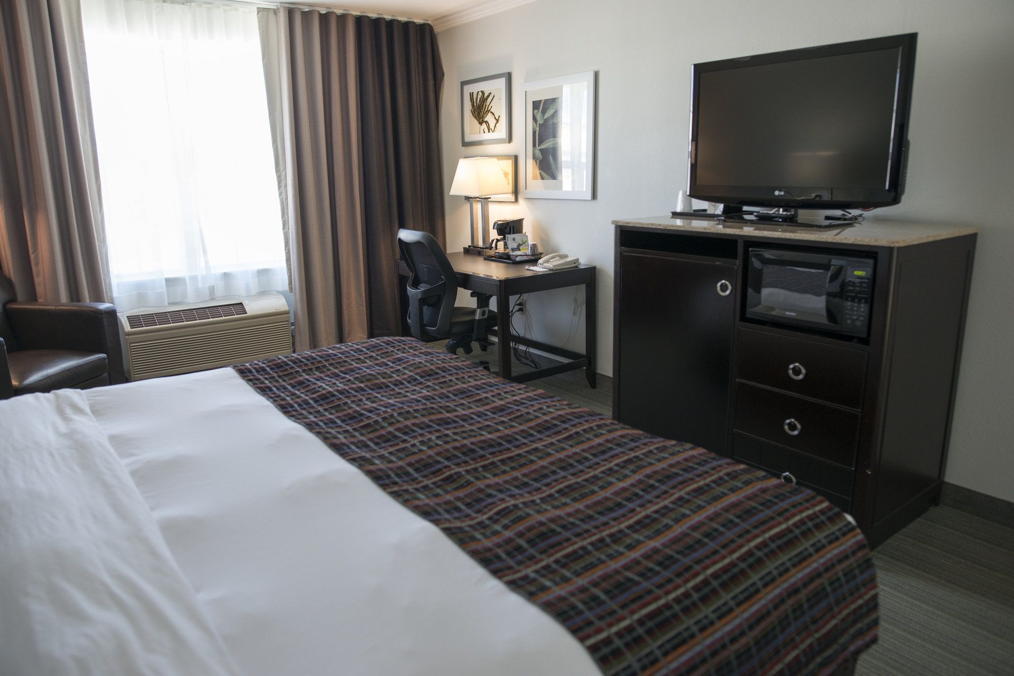Country Inn & Suites by Radisson, Effingham, IL