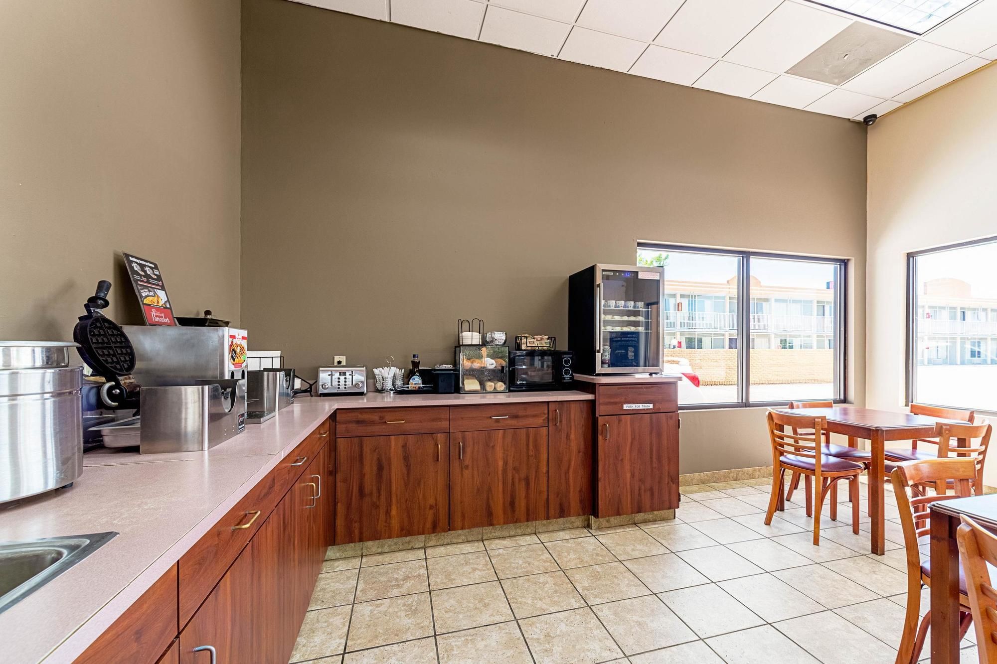 Econo Lodge