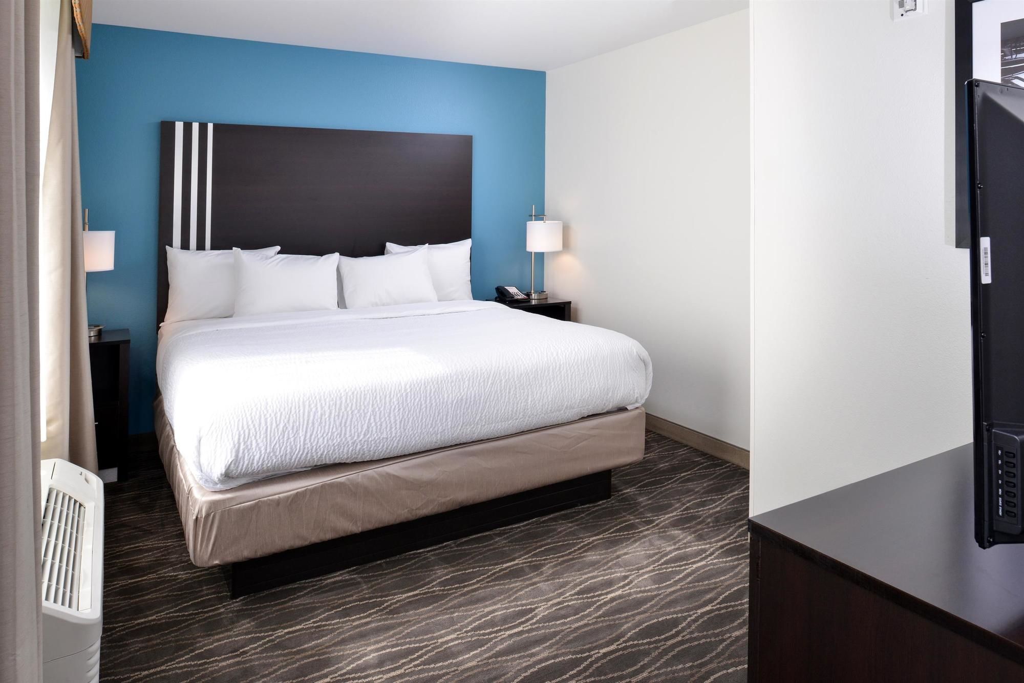 Holiday Inn Express & Suites Effingham