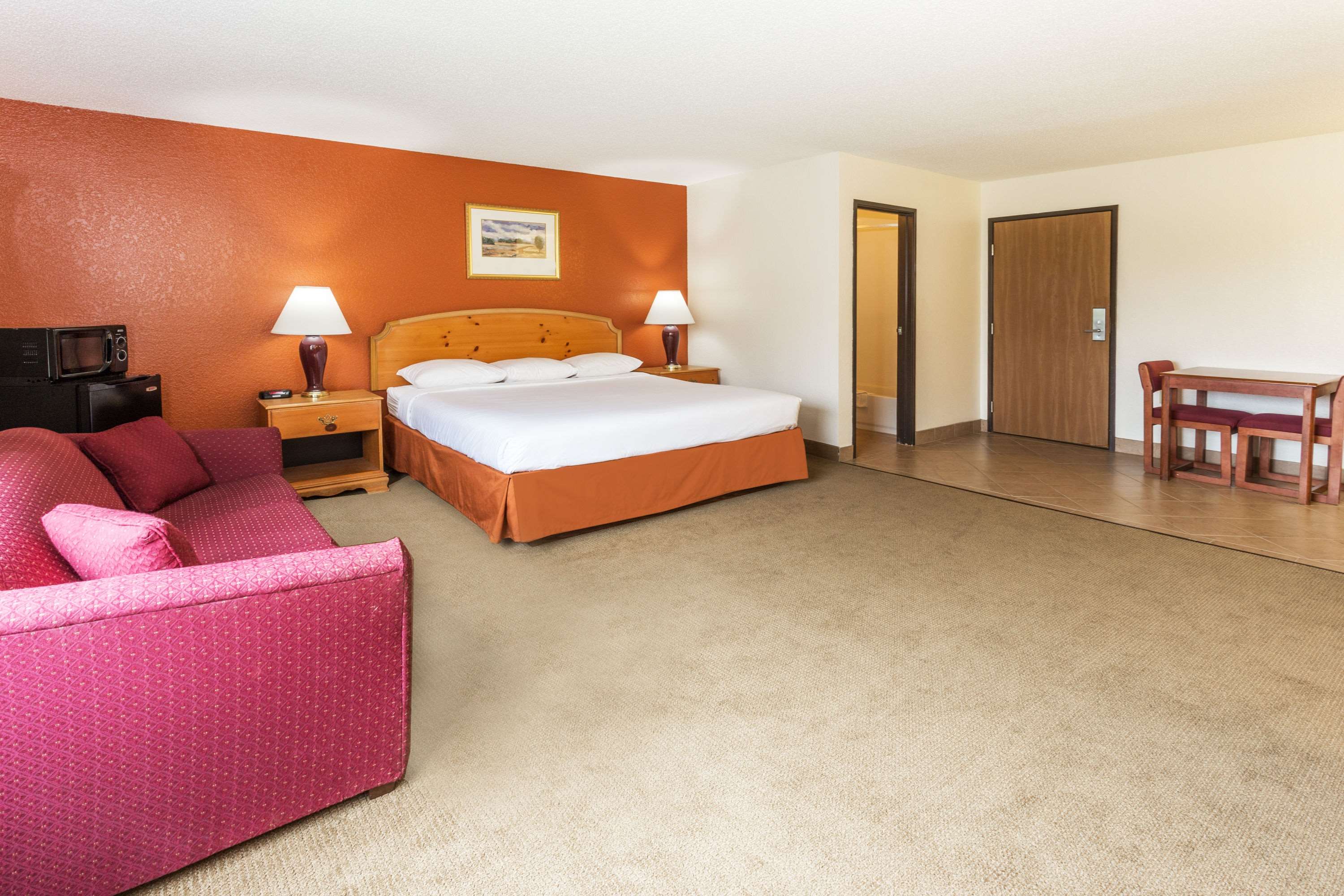 Super 8 by Wyndham Elgin