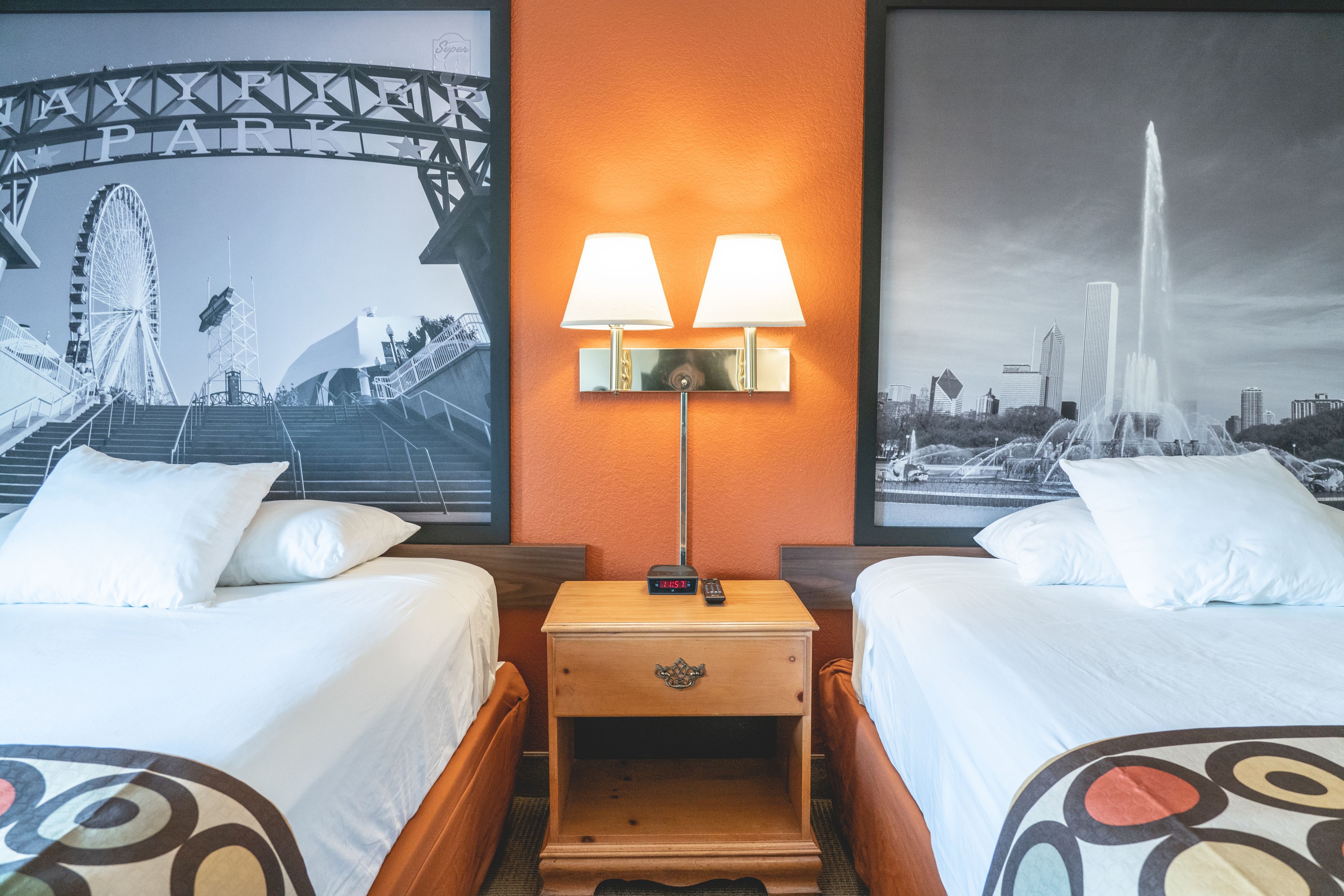 Super 8 by Wyndham Elgin