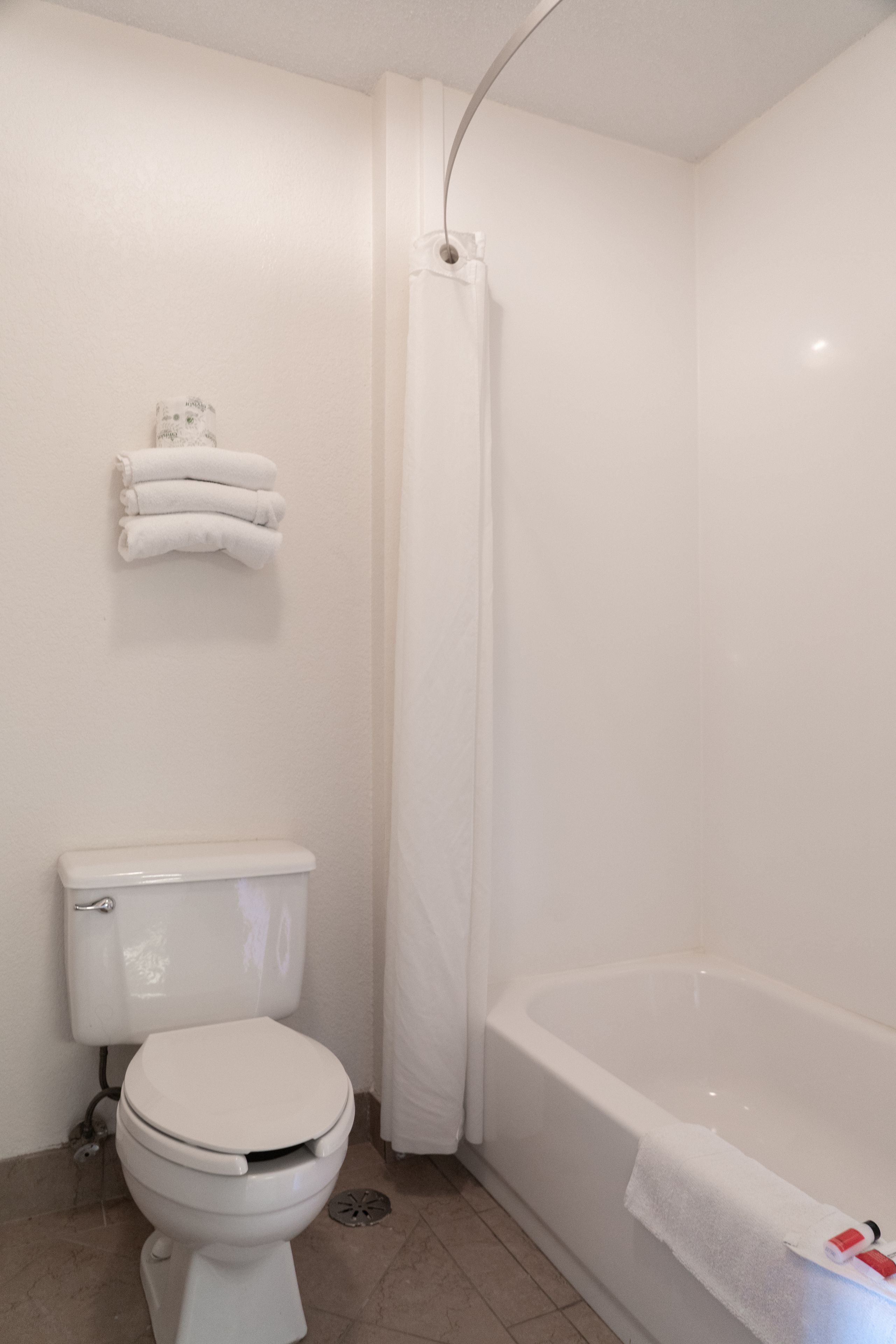 Super 8 by Wyndham Elgin