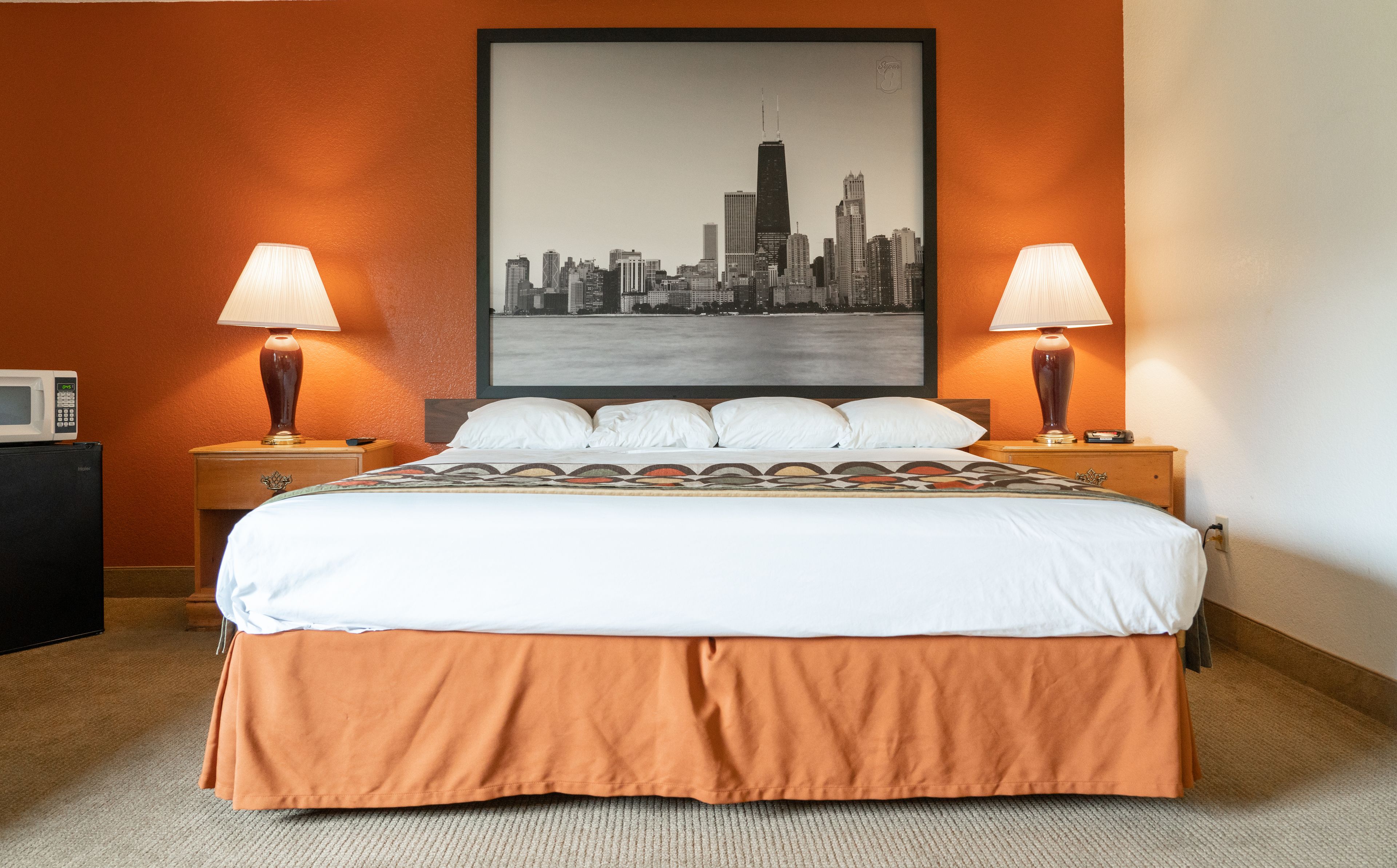 Super 8 by Wyndham Elgin