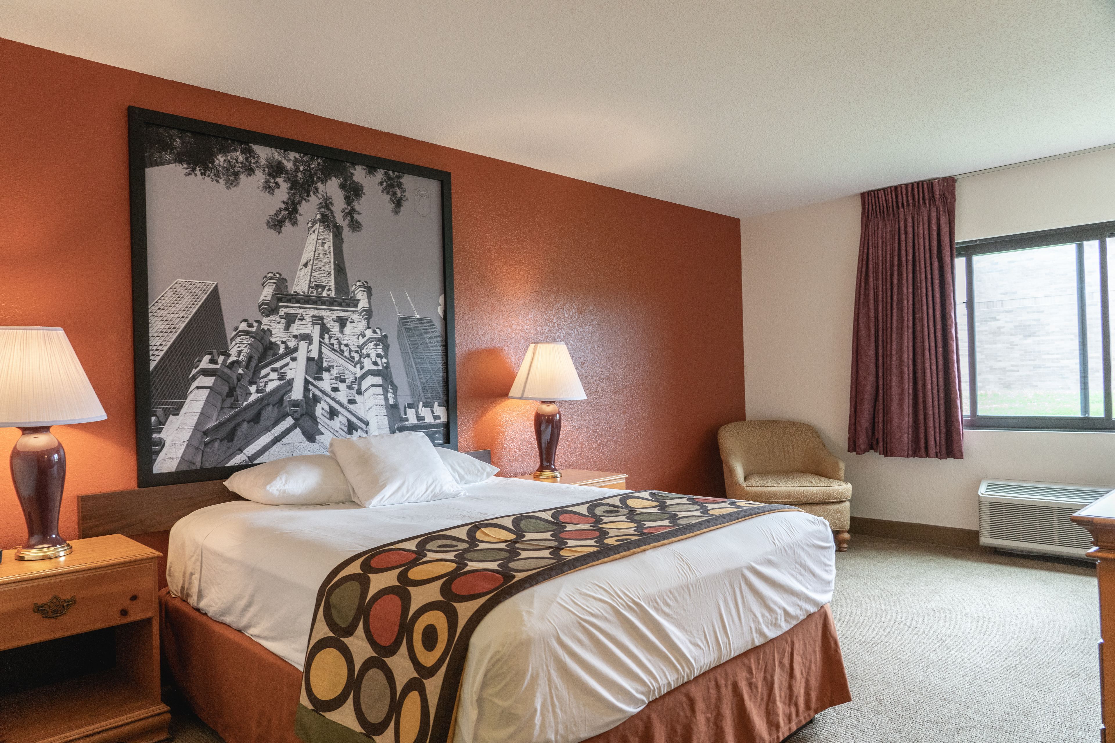 Super 8 by Wyndham Elgin