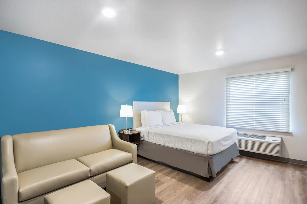 WoodSpring Suites Elgin - Chicago