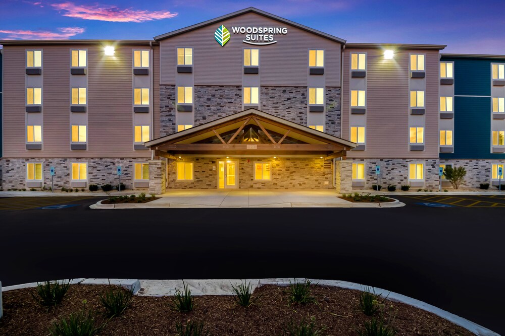 WoodSpring Suites Elgin - Chicago