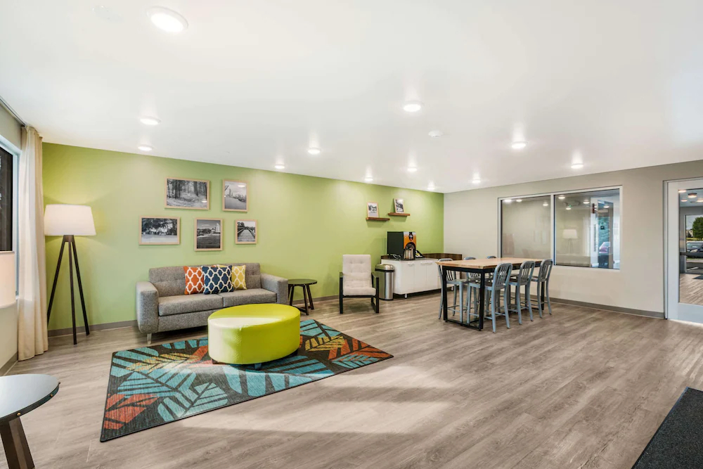 WoodSpring Suites Elgin - Chicago