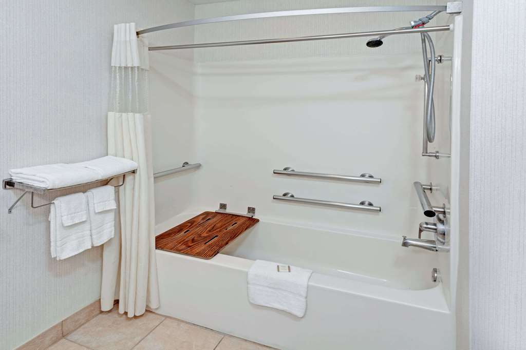 Red Lion Inn & Suites Elk Grove Village
