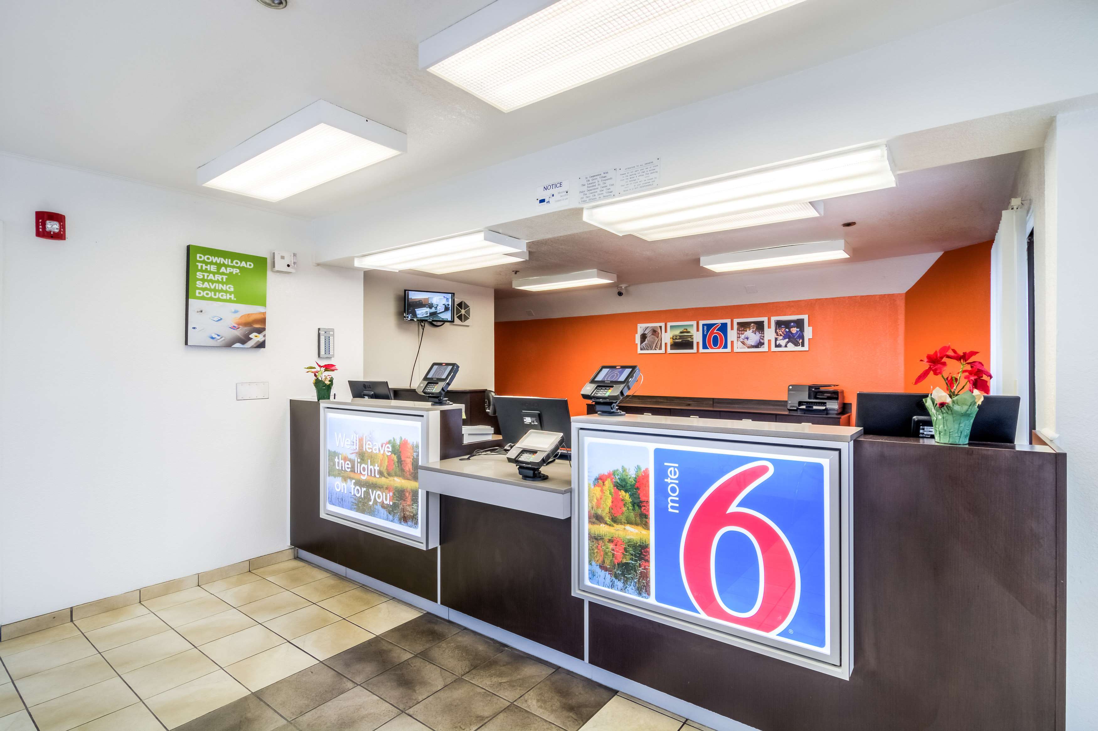 Motel 6 Chicago Elk Grove