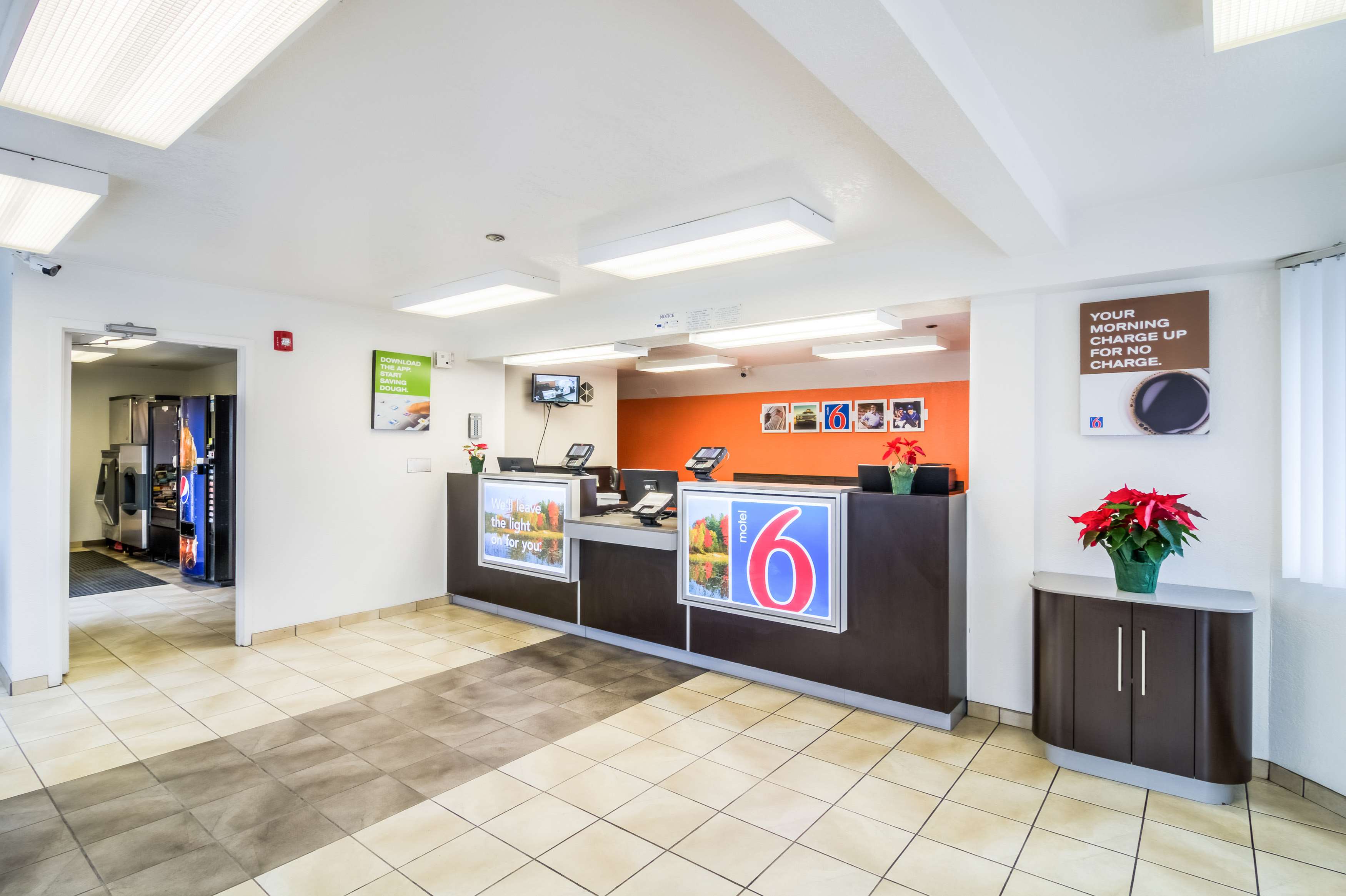 Motel 6 Chicago Elk Grove