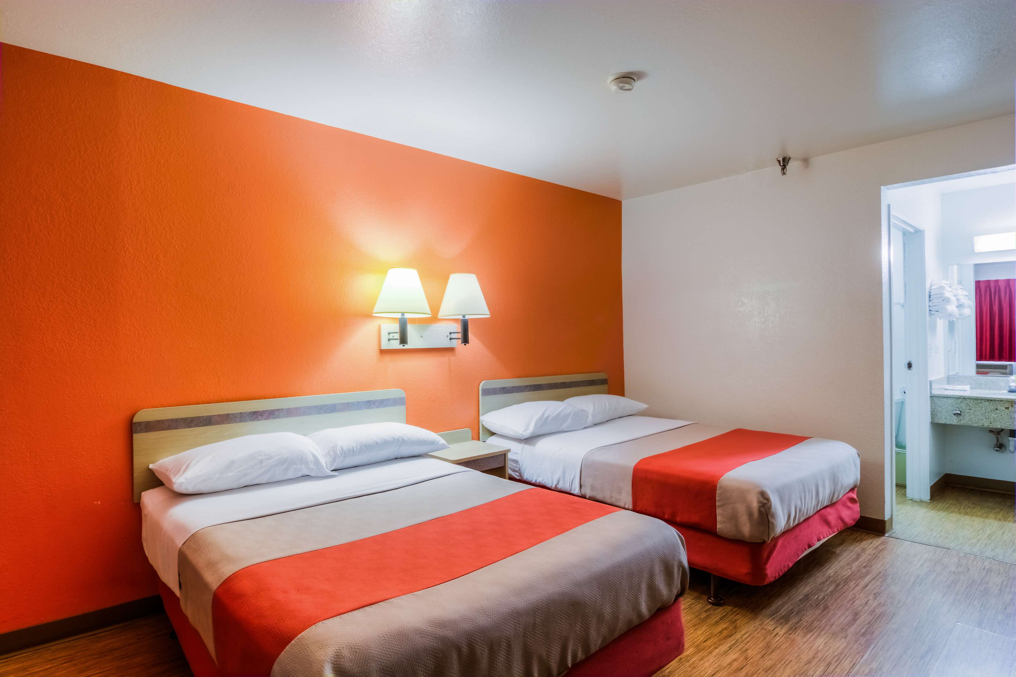 Motel 6 Chicago Elk Grove