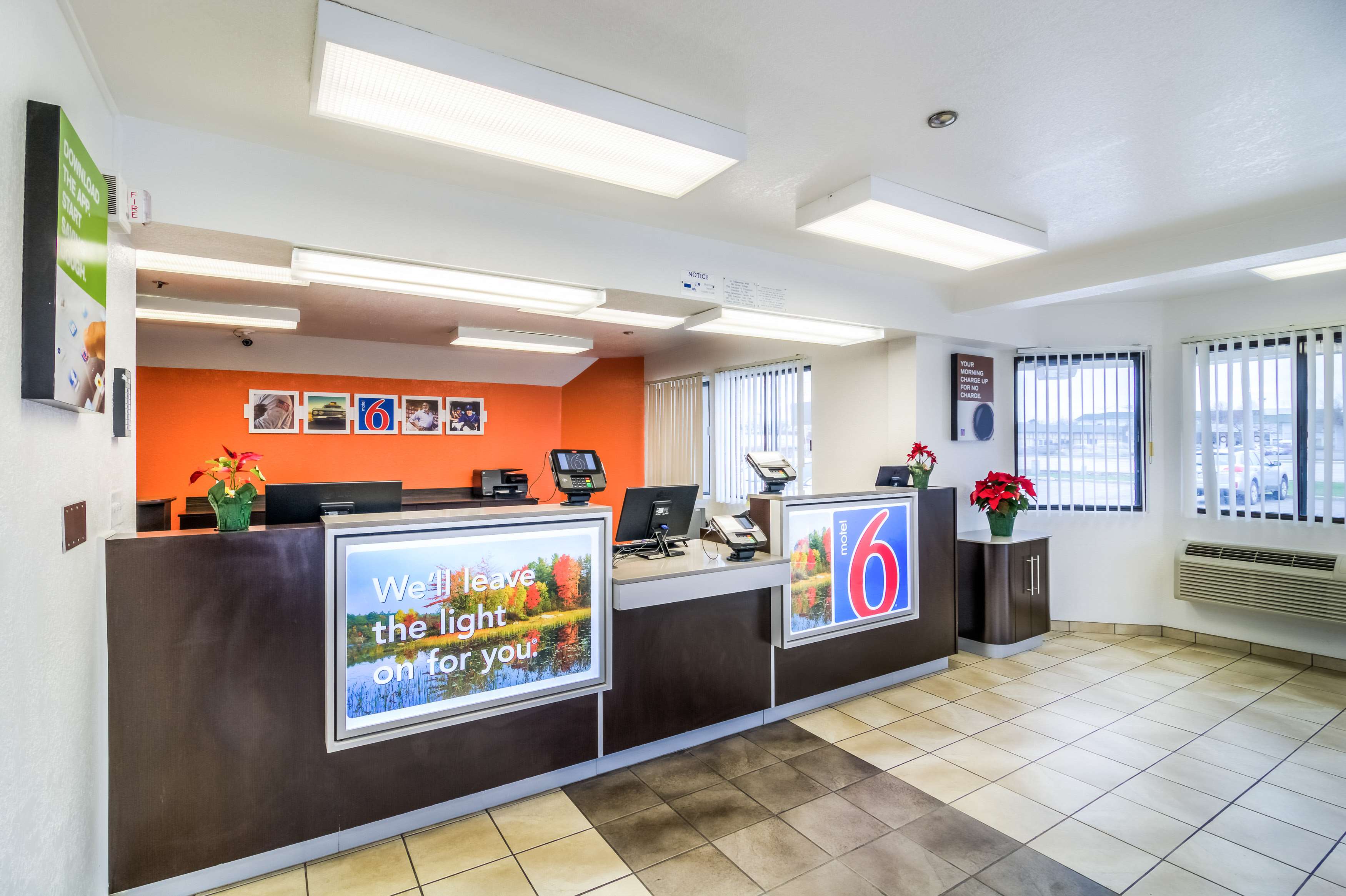 Motel 6 Chicago Elk Grove